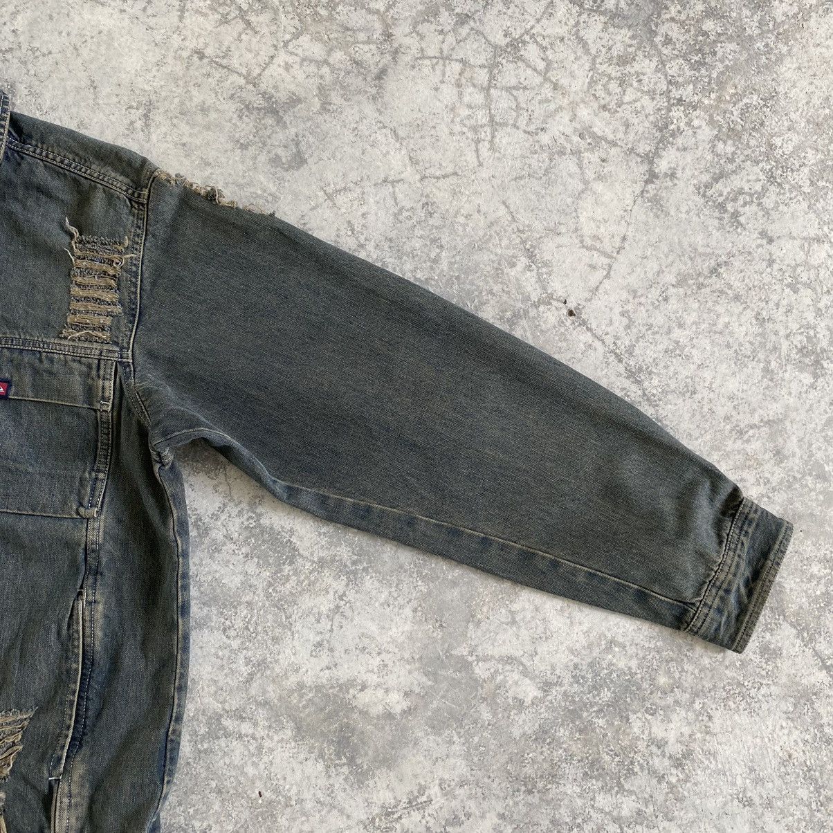 Quicksilver Vintage Quicksilver Distressed Mud Washed Denim Jacket Size US M / EU 48-50 / 2 - 9 Thumbnail