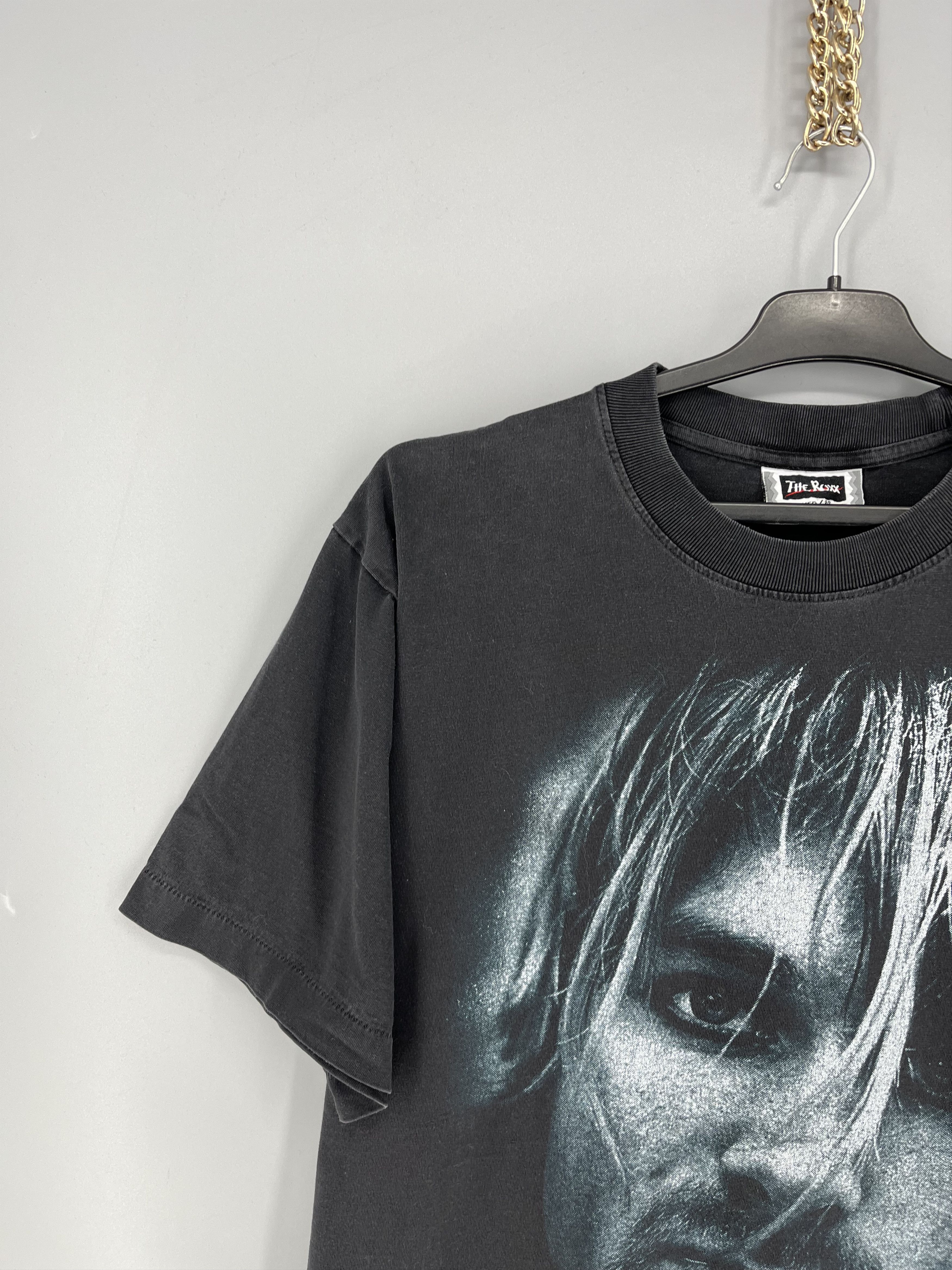 Vintage Vintage Kurt Cobain 1967 1994 The Roxx T Shirt L Black Size US L / EU 52-54 / 3 - 4 Thumbnail