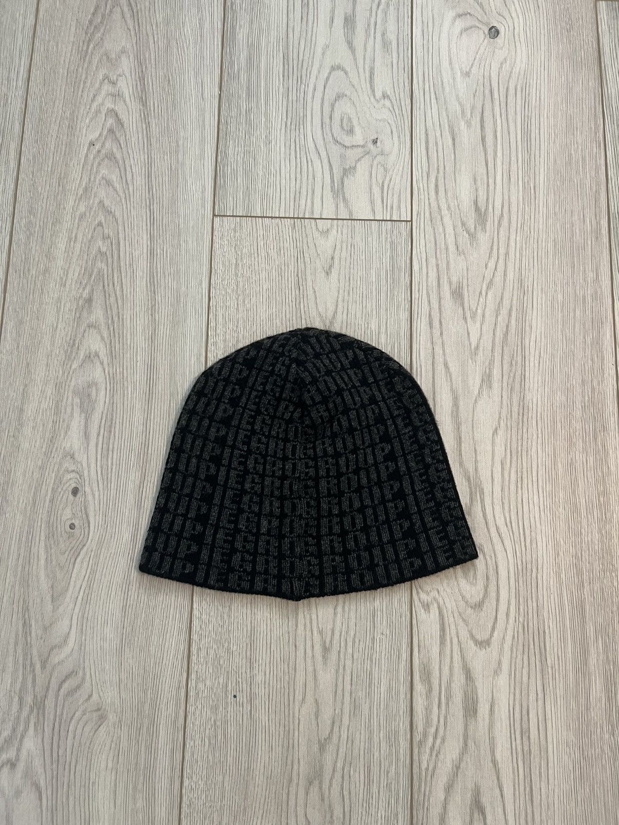image of Undercover Aw02 Witches Cell Division Groupie Beanie in Black, Men's