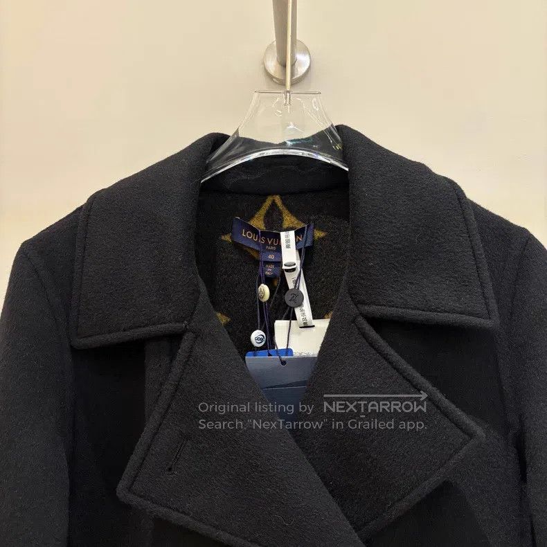 Louis Vuitton Louis Vuitton Cropped black wool coat with presbyopic lini Size S / US 4 / IT 40 - 3 Thumbnail