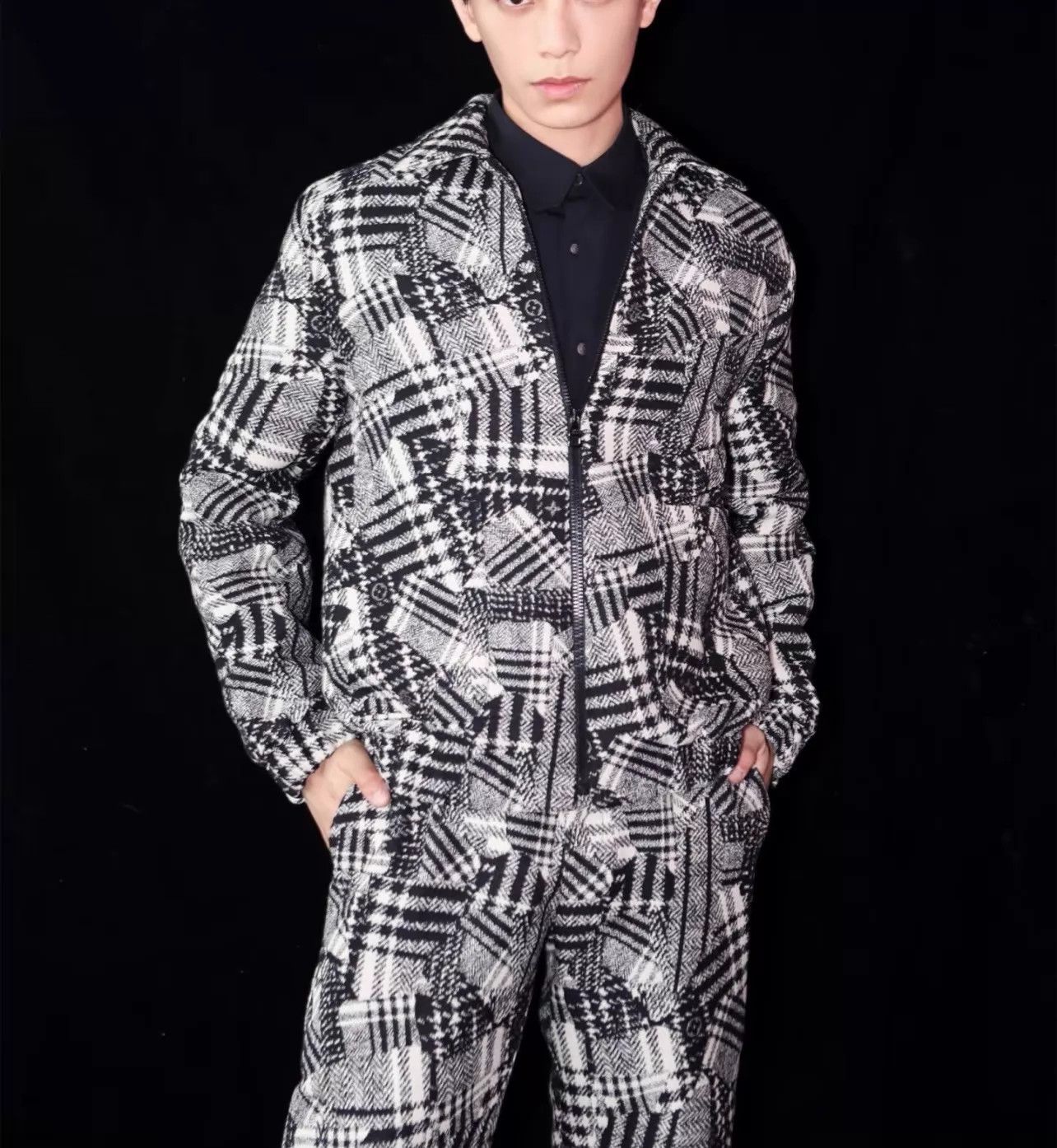 Louis Vuitton LV Irregular Patchwork Embroidered Logo Woven Jacket 48 Size US M / EU 48-50 / 2 - 5 Thumbnail