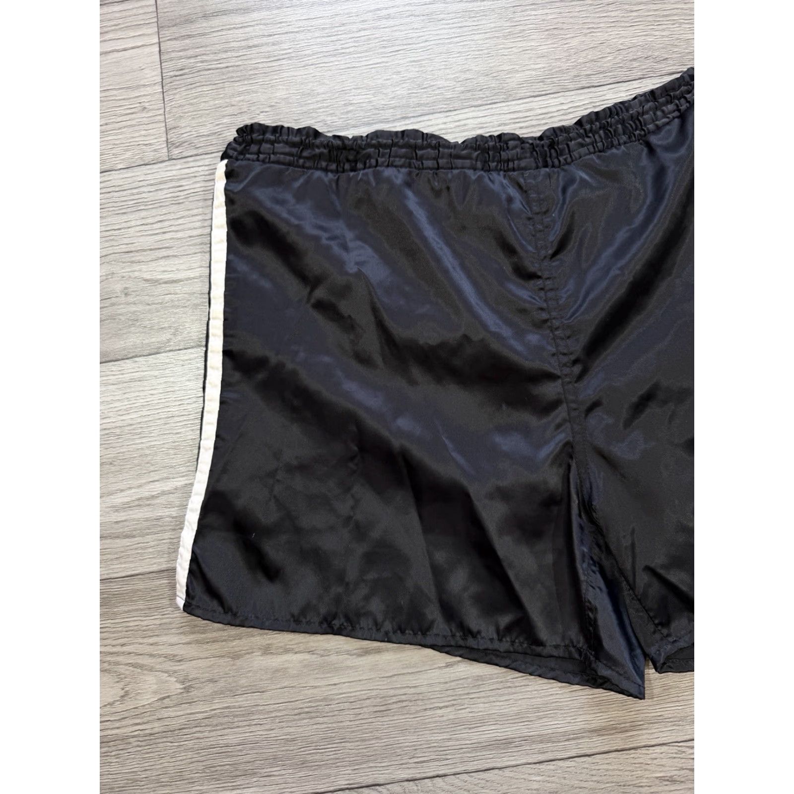 Adidas VINTAGE adidas SHORTS Black L 1980s Sprinter Running Football Soccer Mens Boys Size US 33 - 4 Thumbnail