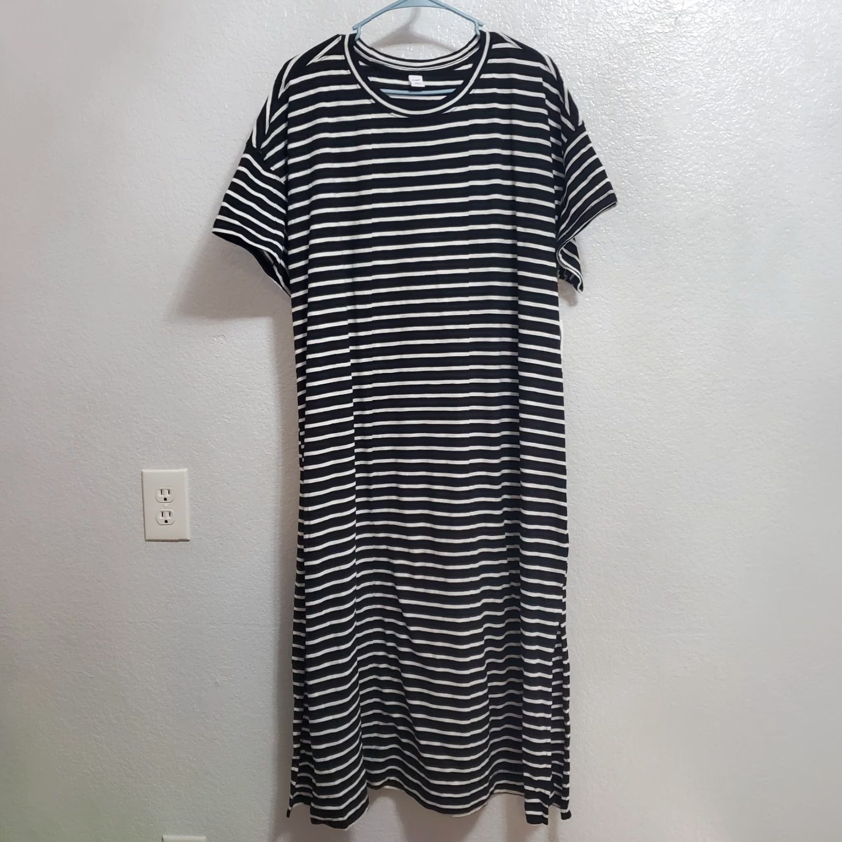 VINTAGE Old Navy Maxi Dress Women 2XL Black White Striped Short Sleeve  Cotton Nautical Casual Beach