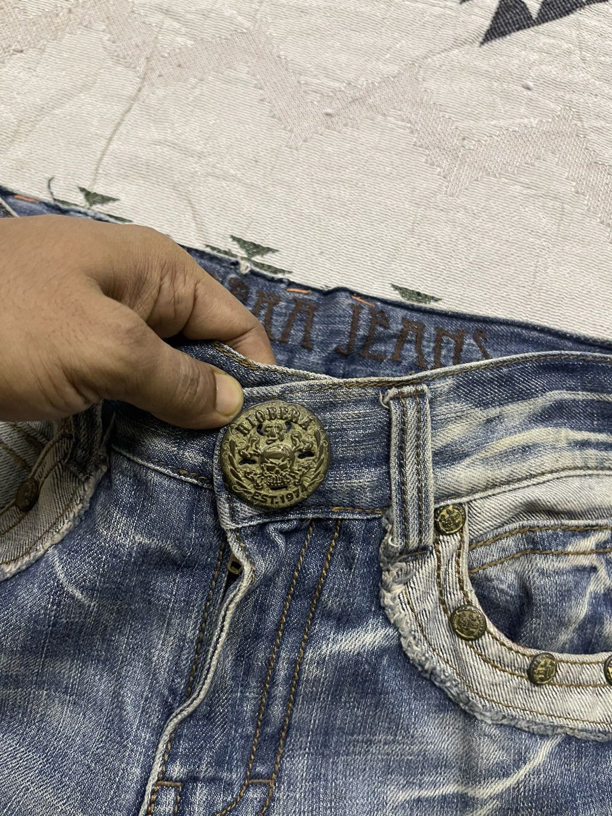 If Six Was Nine 2000s RIOBERA JEANS WASHABLE DISTRESSED JEANS RARE DESIGN Size US 30 / EU 46 - 13 Thumbnail