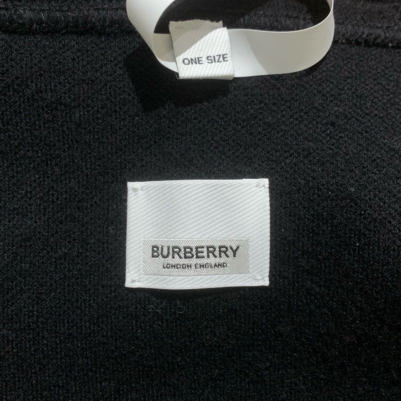 Burberry Burberry Logo Intarsia Wool Knit Hooded Shawl (Black) Size ONE SIZE - 2 Thumbnail
