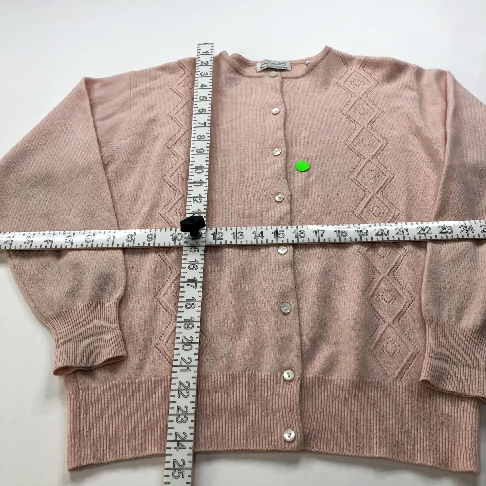 Lord & Taylor LORD & TAYLOR 100% Two Ply Cashmere MED Button Sweater Pink - Women, Size M, Pullover, Round Neck, Long Sleeve, Casual/Cocktail Size M / US 6-8 / IT 42-44 - 3 Thumbnail