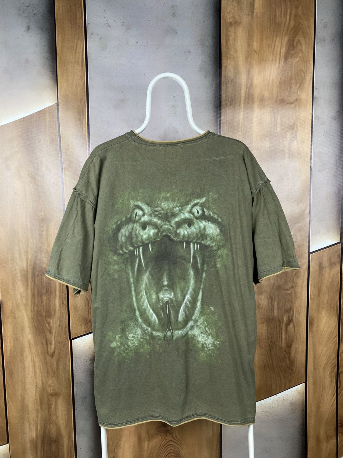 Vintage 🐍Vintage 90s T-Shirt Spiral Snake Venomous Avant Gard Tee🐍 Size US XXL / EU 58 / 5 - 2 Thumbnail