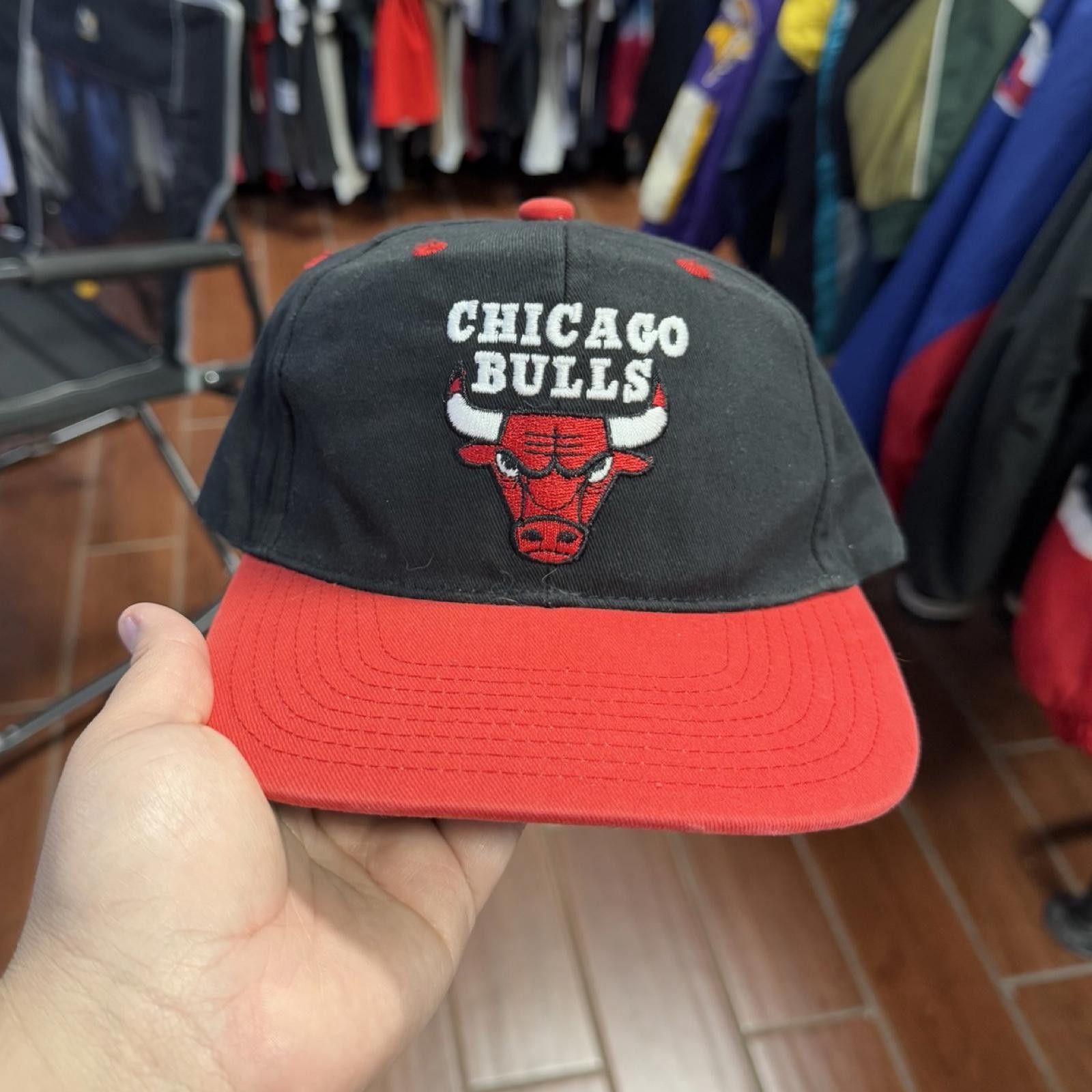 NBA Chicago Bulls Vintage Snapback Hat Size ONE SIZE - 1 Thumbnail