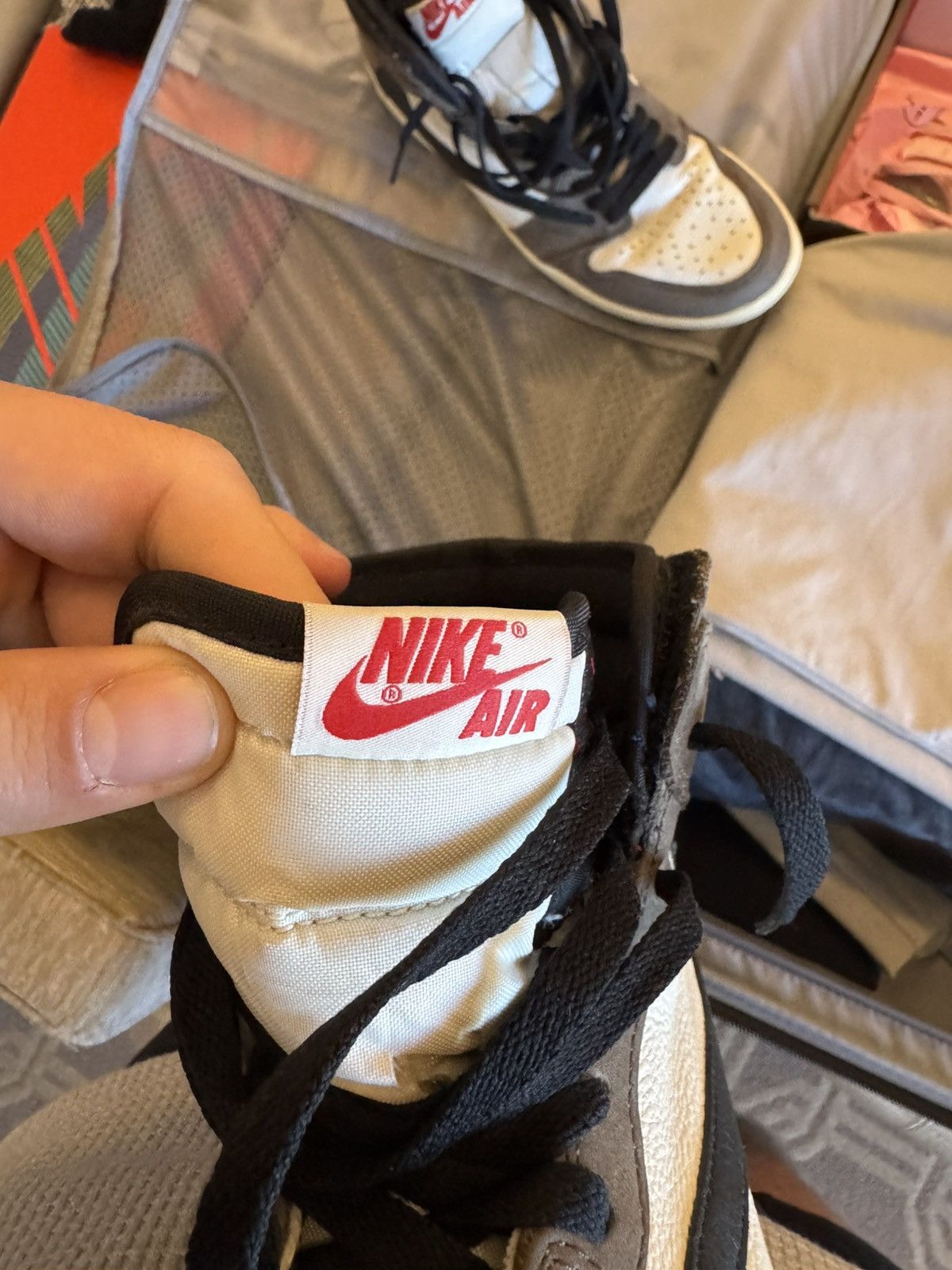Nike Travis Scott x Air Jordan 1 ‘Mocha’ Size US 9.5 / EU 42-43 - 13 Thumbnail
