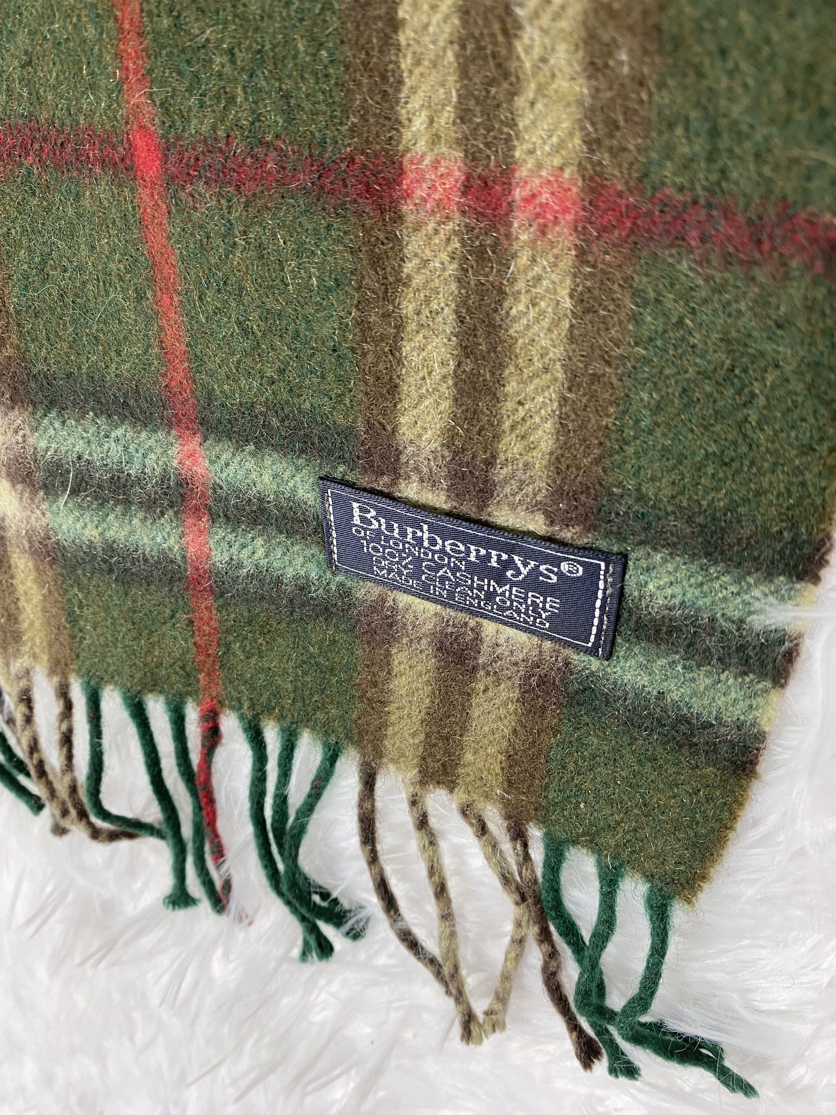 Burberry Vintage Burberry Scarf / Muffler Neckwear PM0001 Size ONE SIZE - 2 Thumbnail