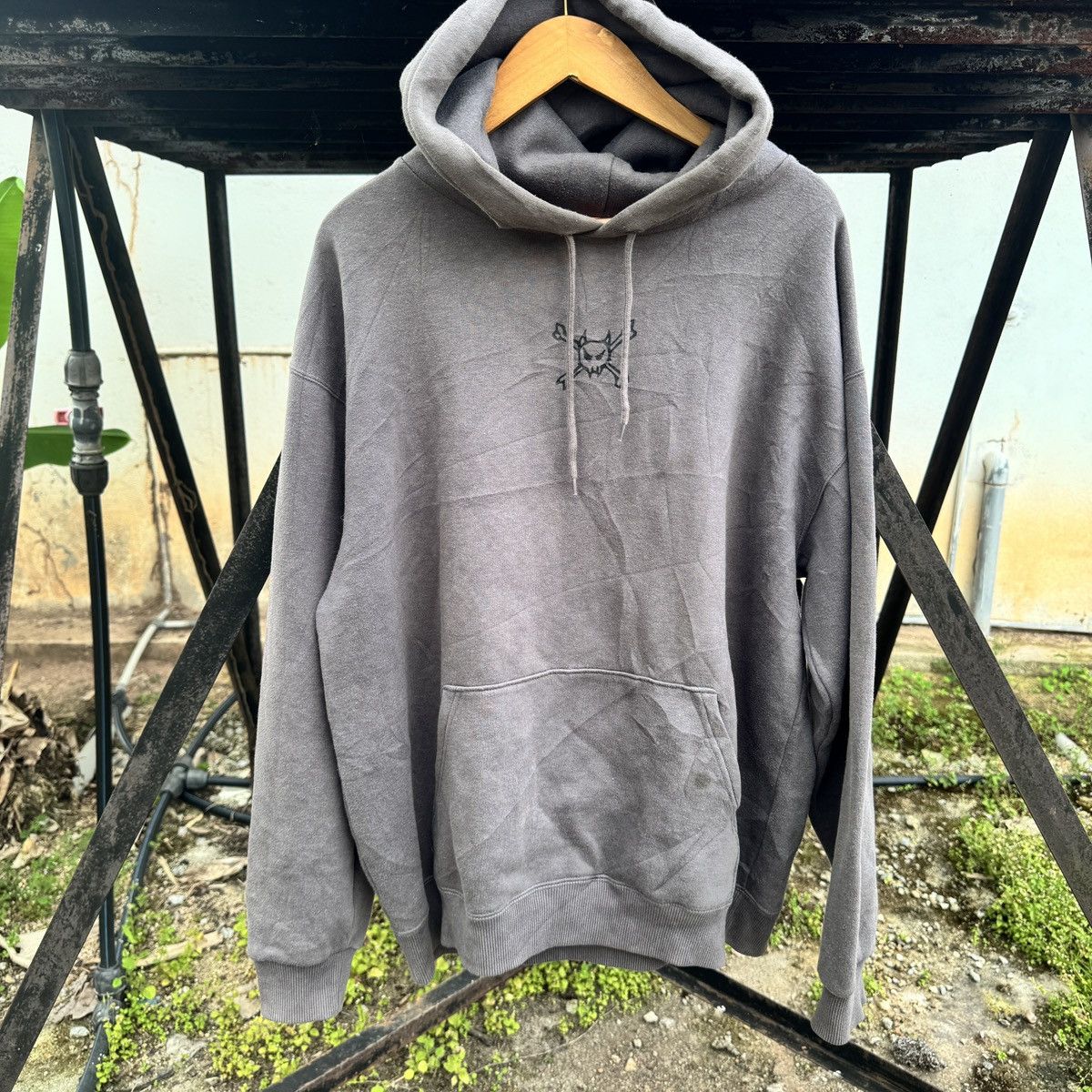 Japanese Brand Vintage Punk Mischievous Skunk Band Music Pullover Hoodie Size US L / EU 52-54 / 3 - 5 Thumbnail