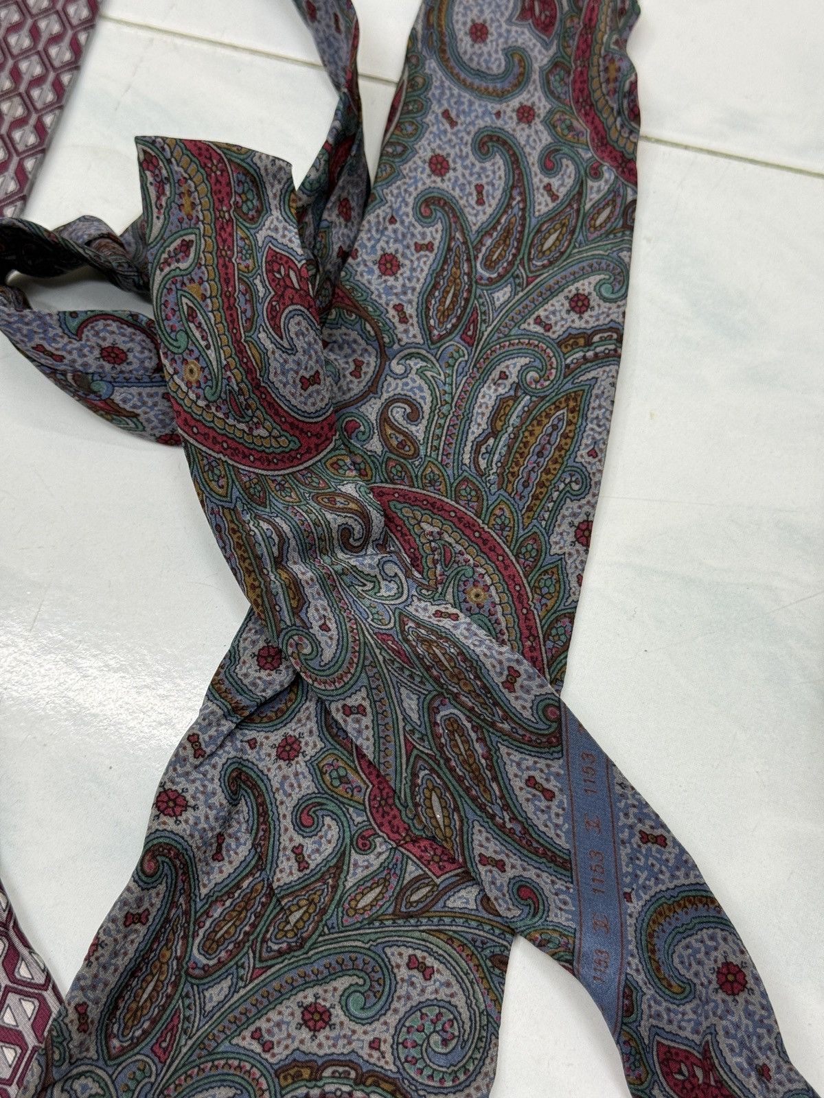 Hermes 🔥🔥🔥ARCHIVE HERMES & CHANEL NECKTIE Size ONE SIZE - 14 Thumbnail