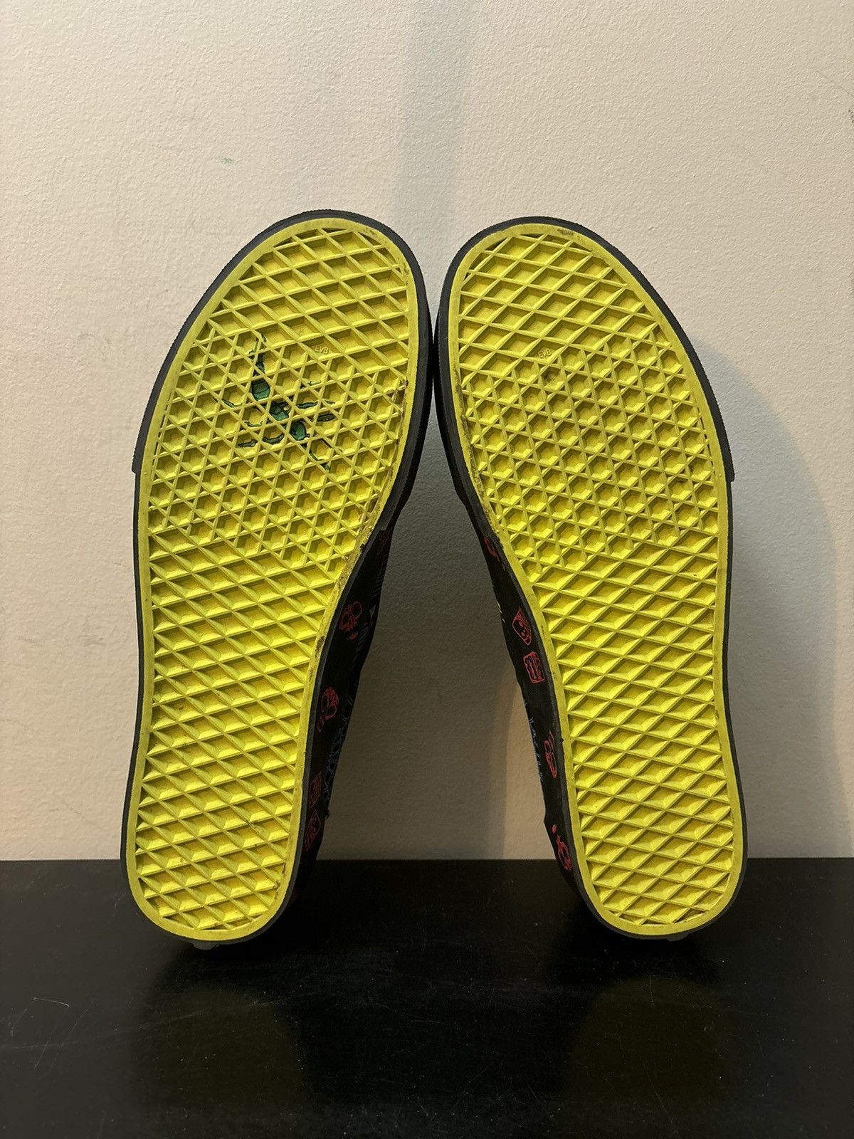 Vans Vans Classic Slip On Nightmare Before Christmas Oogie Boogie Size US 11.5 / EU 44-45 - 6 Thumbnail