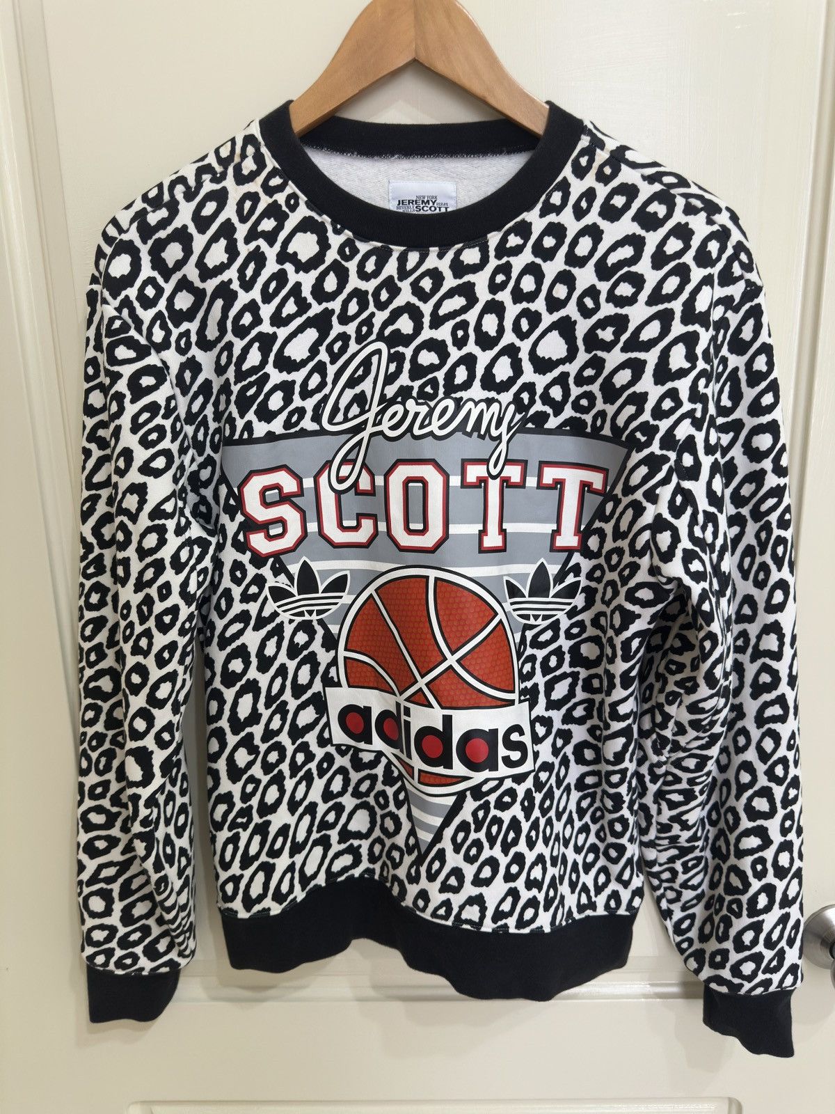 Adidas × Jeremy Scott Adidas Jeremy Scott Leopard Basketball Size US M / EU 48-50 / 2 - 1 Thumbnail