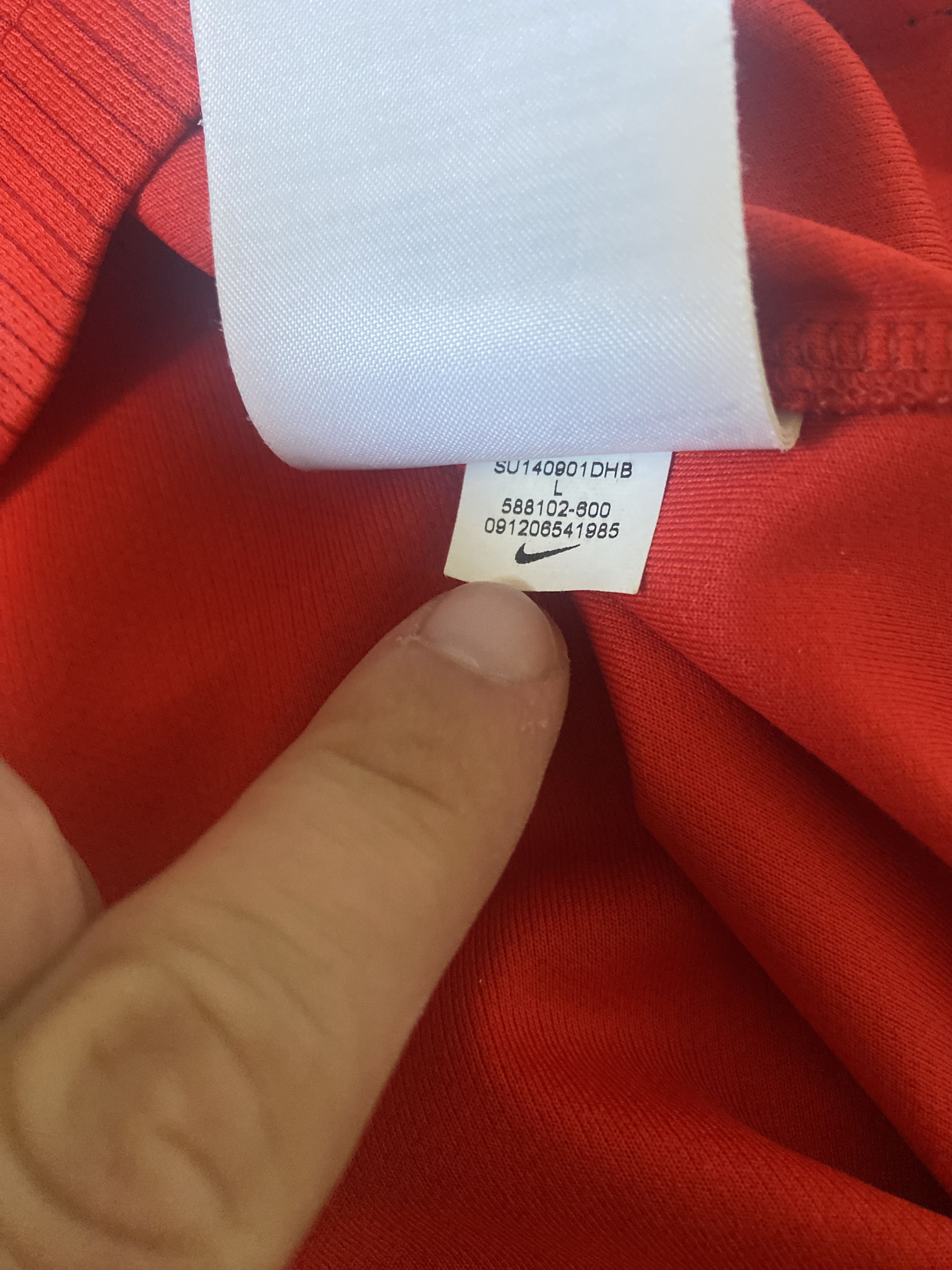 Nike ENGLAND - #4 GERRARD - 2014 - 2015 - Nike - UNIQUE Size US L / EU 52-54 / 3 - 8 Thumbnail