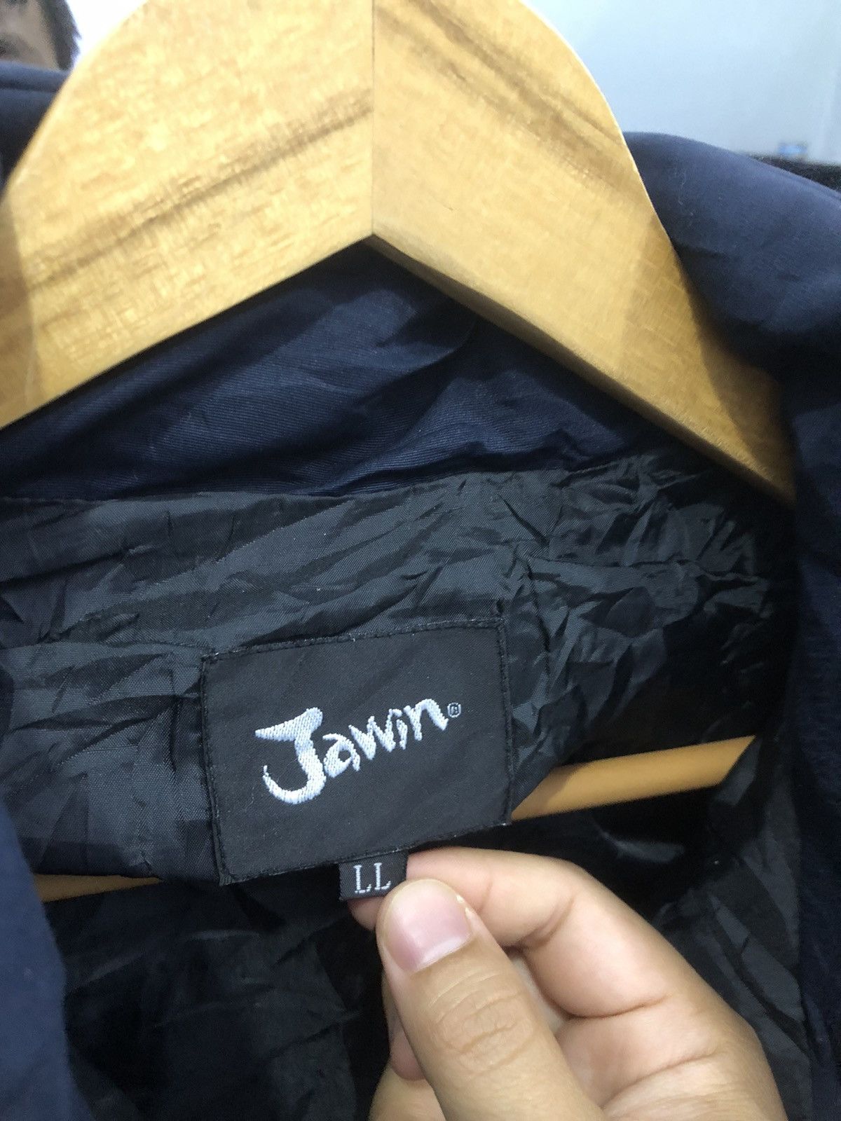 Japanese Brand Jawin puffer down vest distressed paint splatter Size US M / EU 48-50 / 2 - 7 Thumbnail