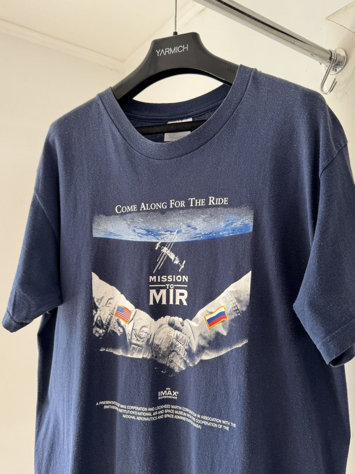 Band Tees Vintage 1997 IMAX Mission To Mir USA Movie Tee🐷 Dark Blue Size US L / EU 52-54 / 3 - 3 Thumbnail