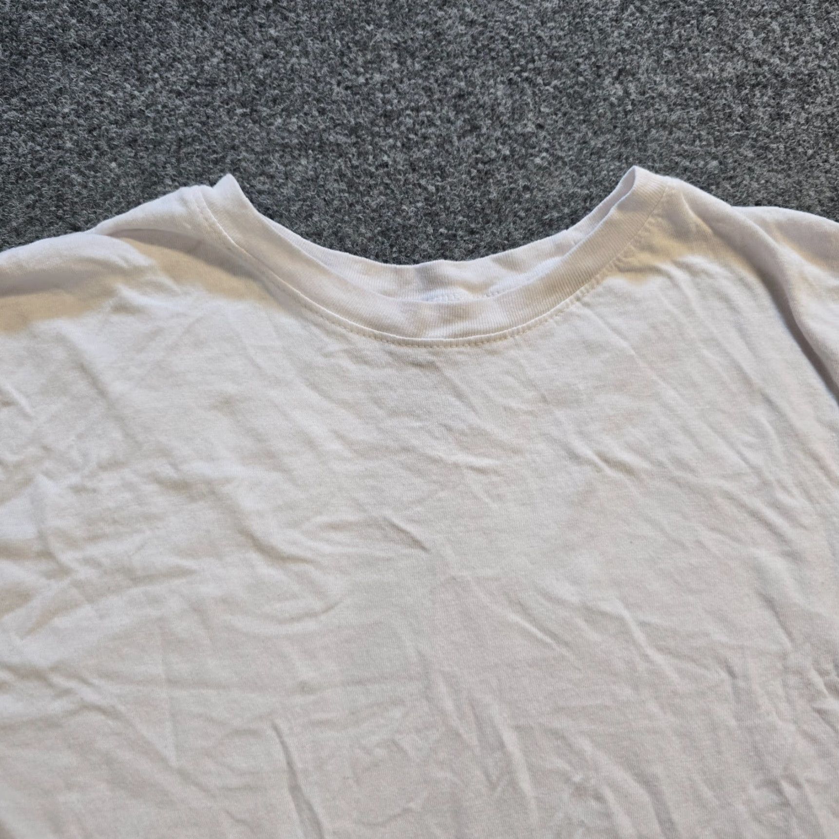 True Religion VINTAGE True Religion Shirt Mens Size L White Red Logo Short Sleeve Crew Neck Casual Size US L / EU 52-54 / 3 - 2 Thumbnail