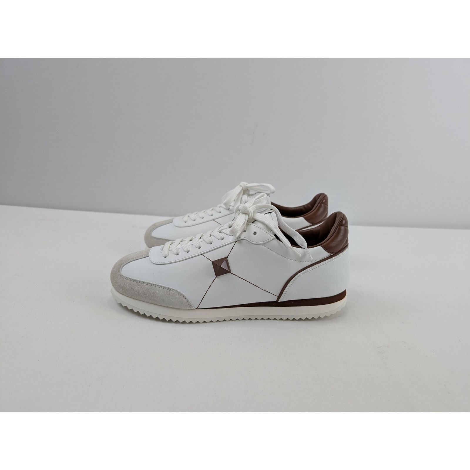Valentino o1rshd1 Stud-around Sneakers in Leather in White Size US 11 / EU 44 - 9 Thumbnail
