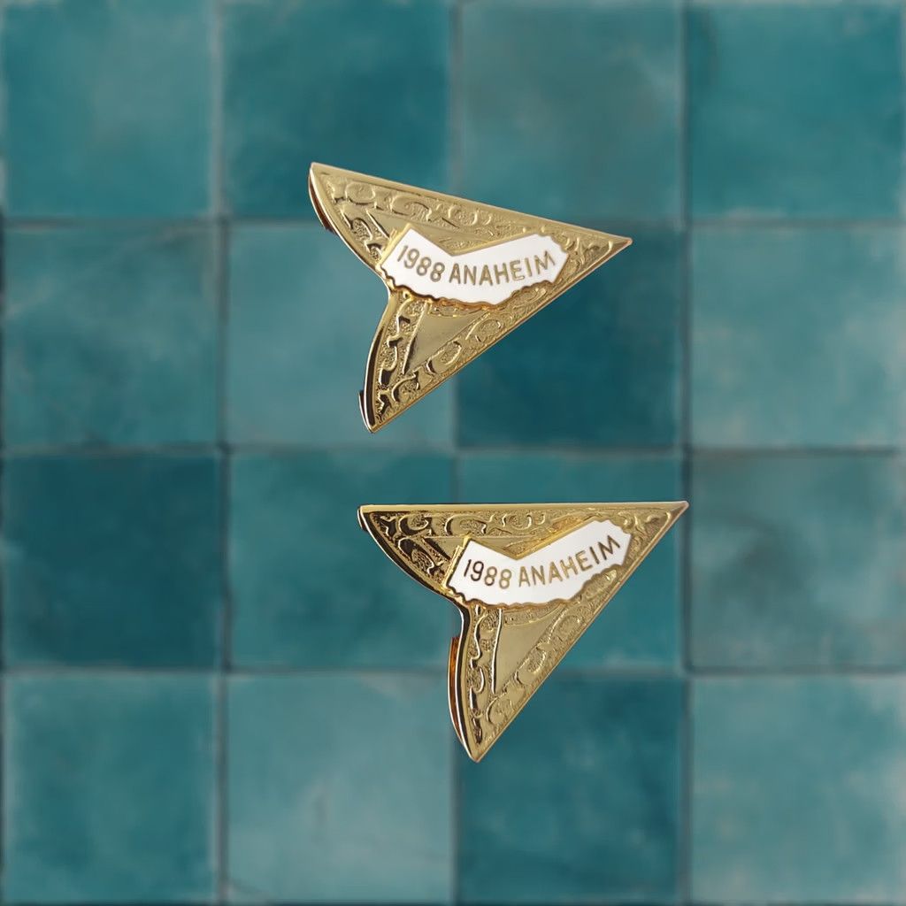 Vintage Vintage Collar Points Tips Tabs Anaheim 1988 Size ONE SIZE - 1 Thumbnail