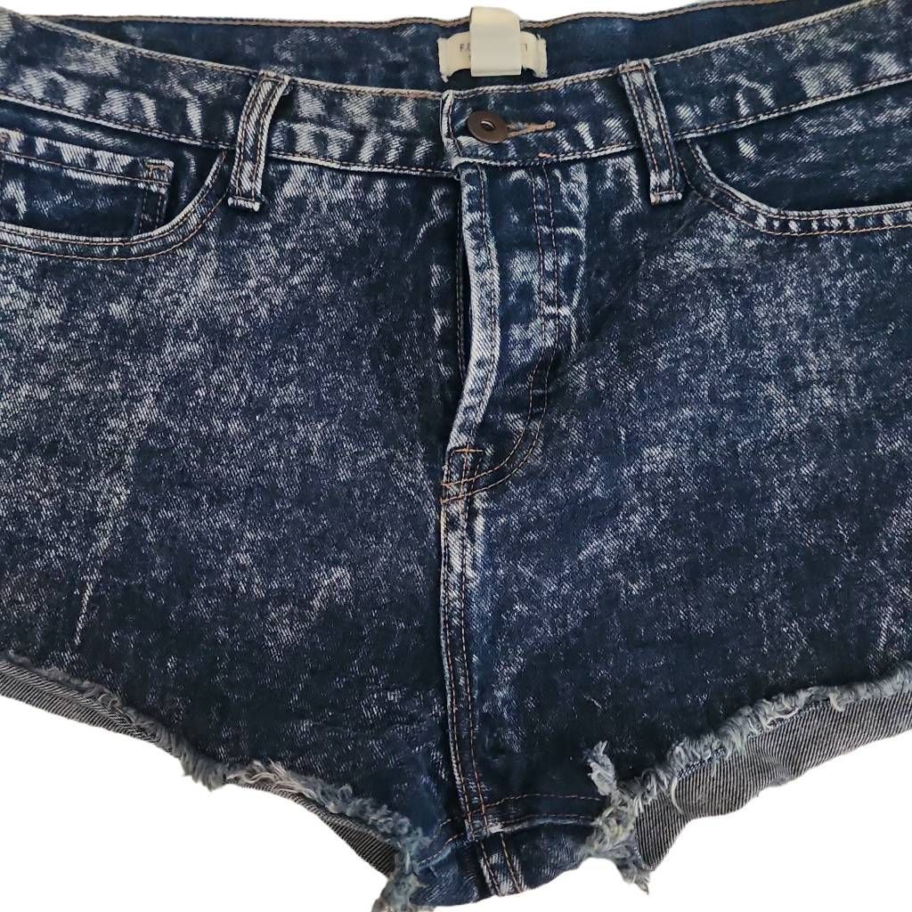 Forever 21 Forever 21 Women's Size 30 Blue Denim Button Down High Rise Size 30" / US 8 / IT 44 - 3 Thumbnail