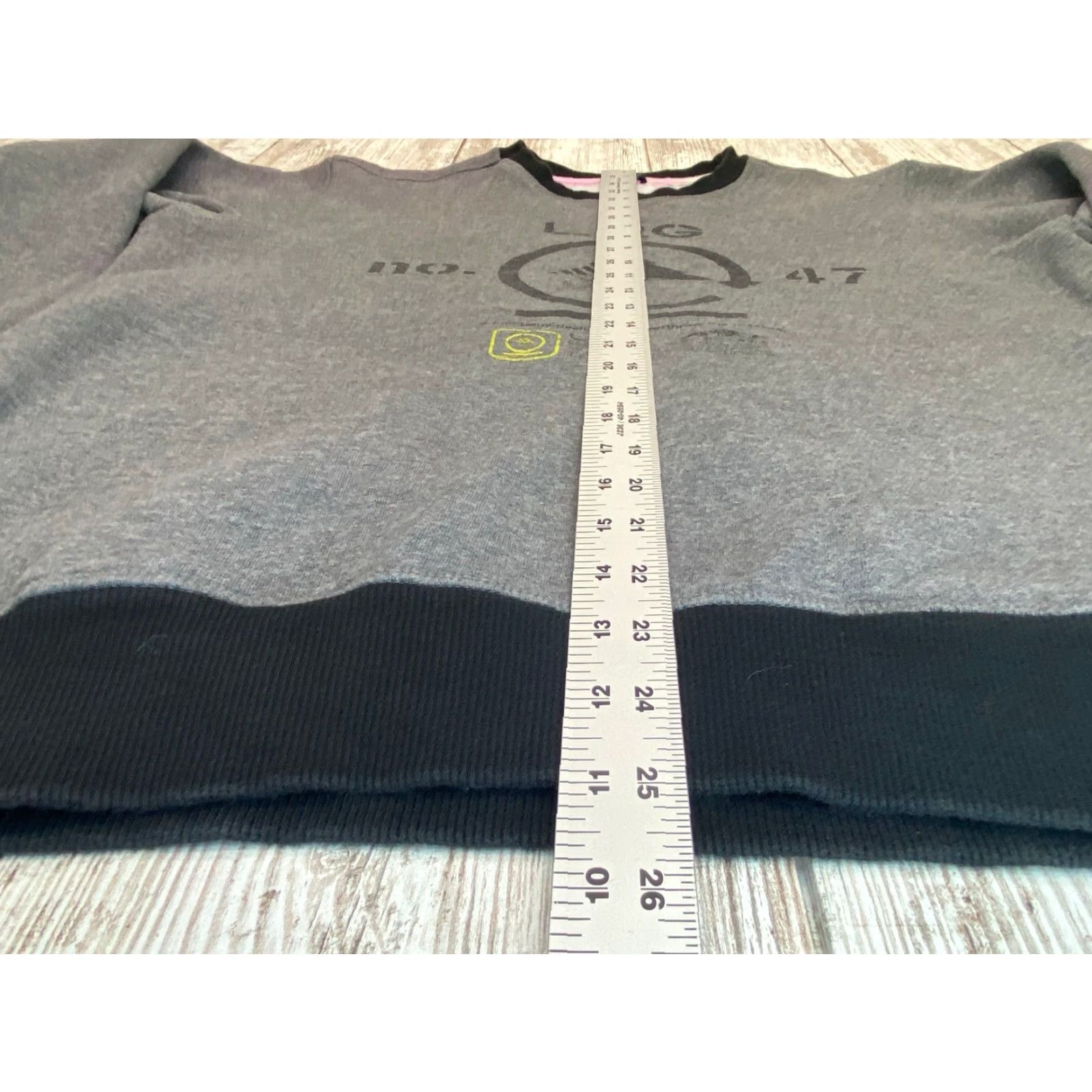 Vintage LRG Sweater Sweatshirt Mens Medium Gray Black Pullover Lifted Research Group Size US M / EU 48-50 / 2 - 7 Thumbnail