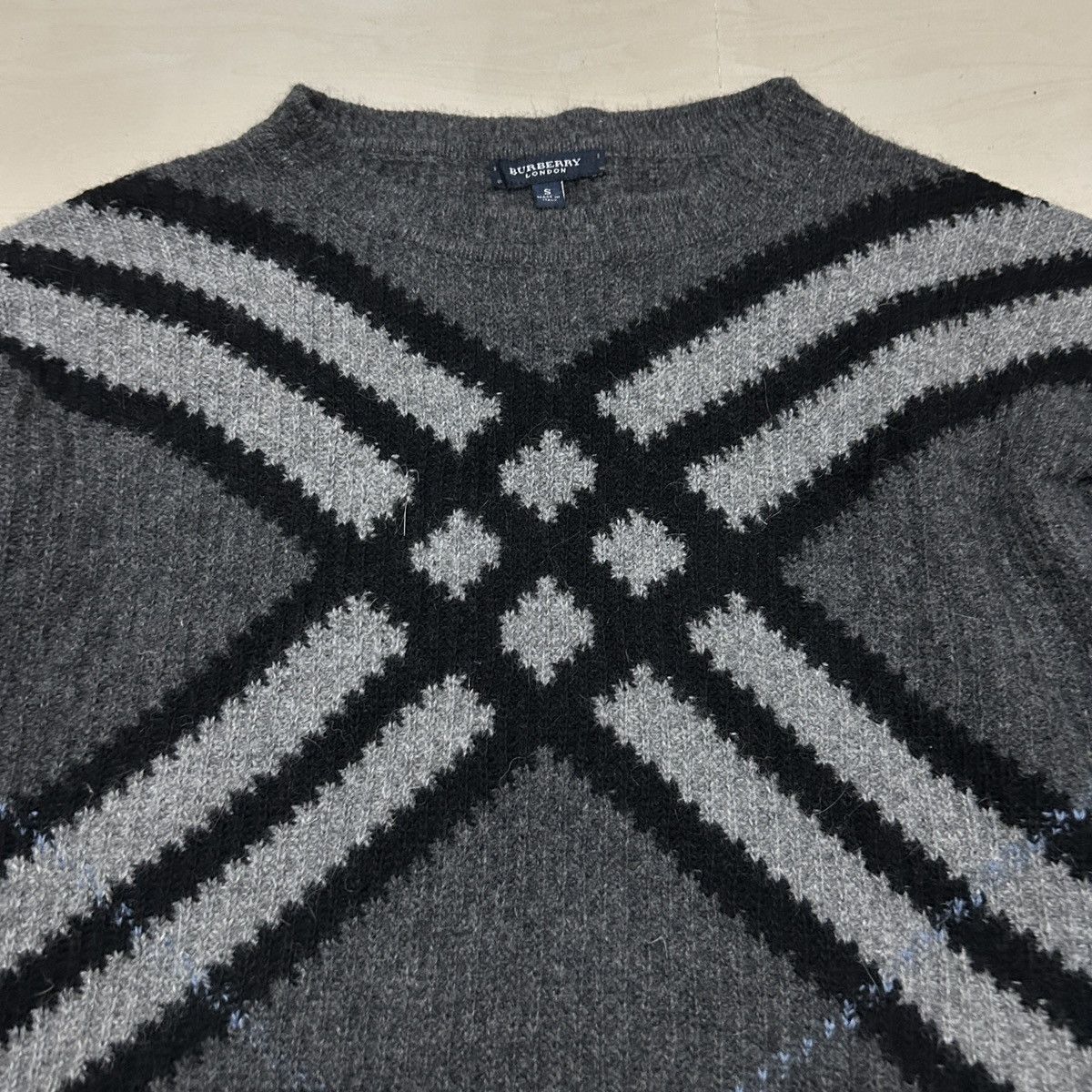 Burberry Vintage Burberry knitted-sweater Size US S / EU 44-46 / 1 - 3 Thumbnail