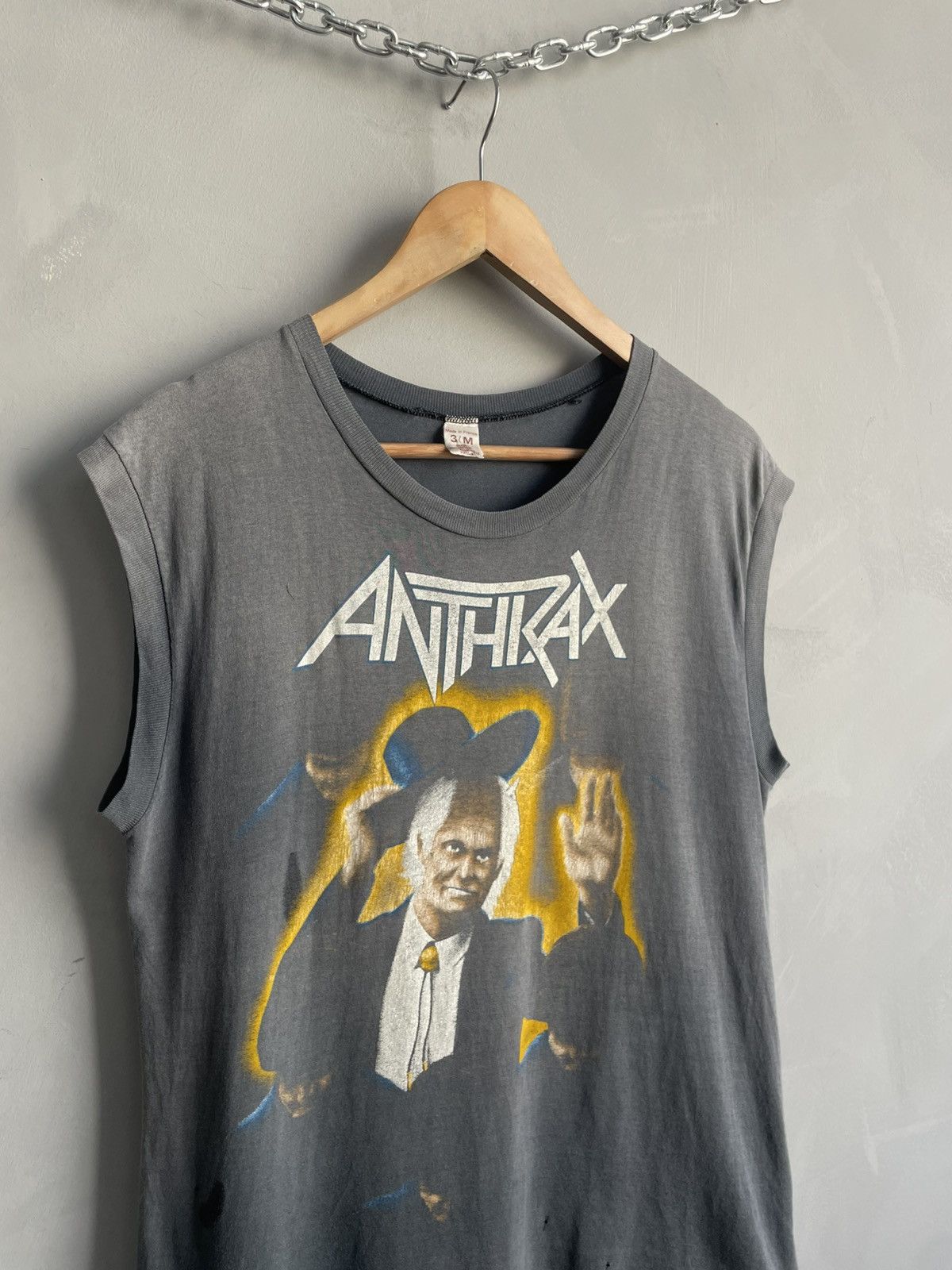 Band Tees 90s faded washed tank top Anthrax t shirt among the living Size US M / EU 48-50 / 2 - 4 Thumbnail