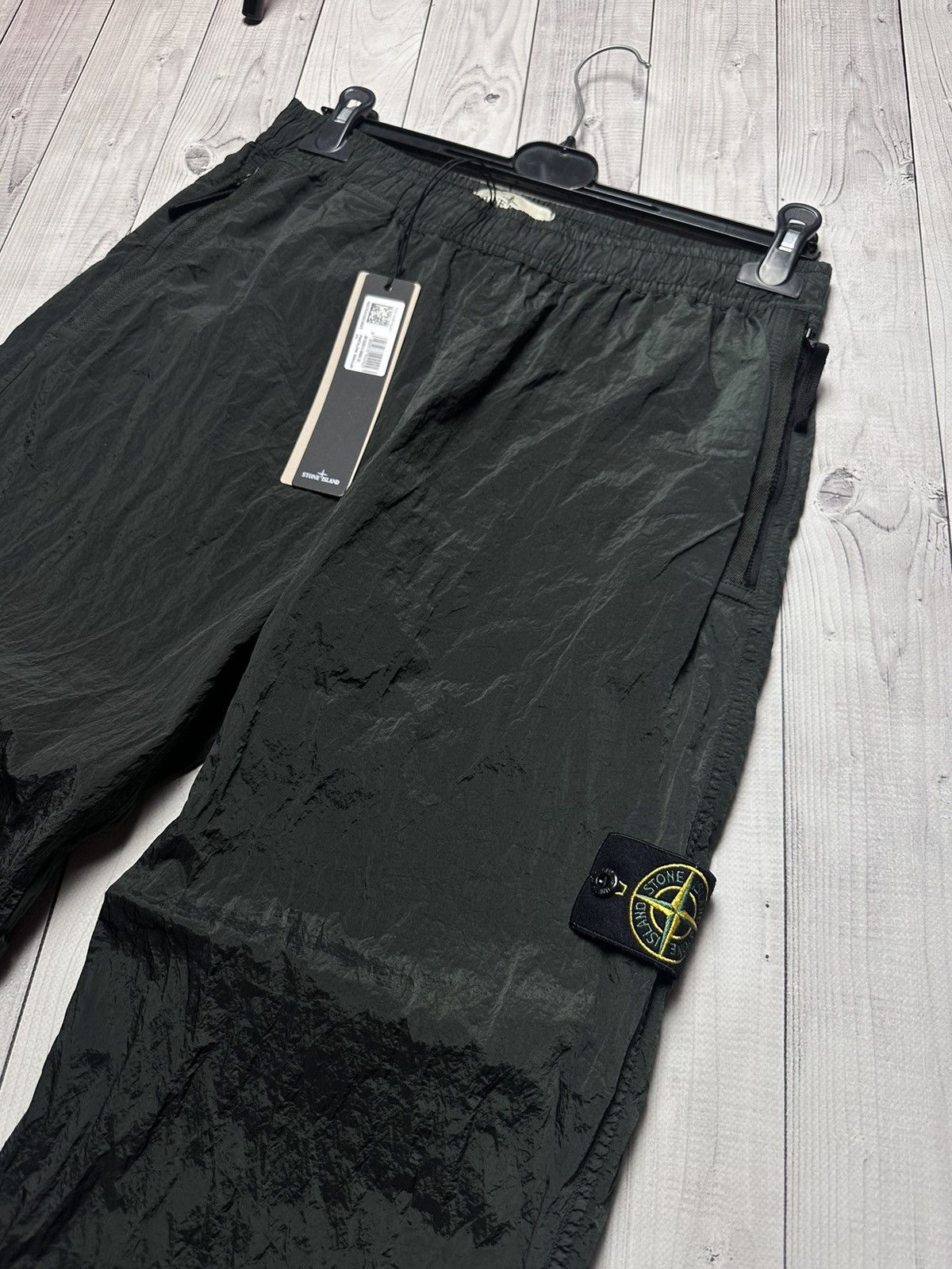 Stone Island × Vintage Stone island nylon metal green pants joggers size: 30;33 Size US 30 / EU 46 - 2 Thumbnail