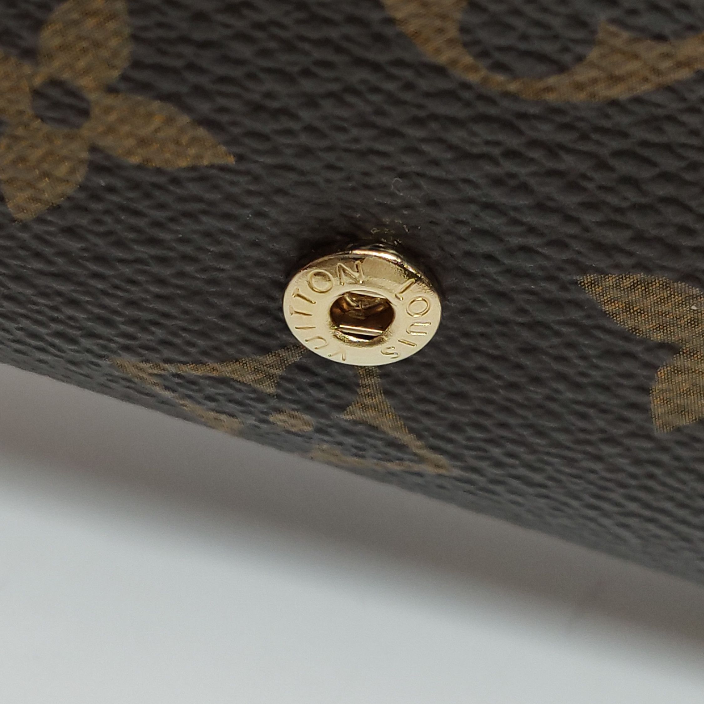 Louis Vuitton Louis Vuitton (LV) Josephine monogram snap button bag walle Size ONE SIZE - 8 Thumbnail