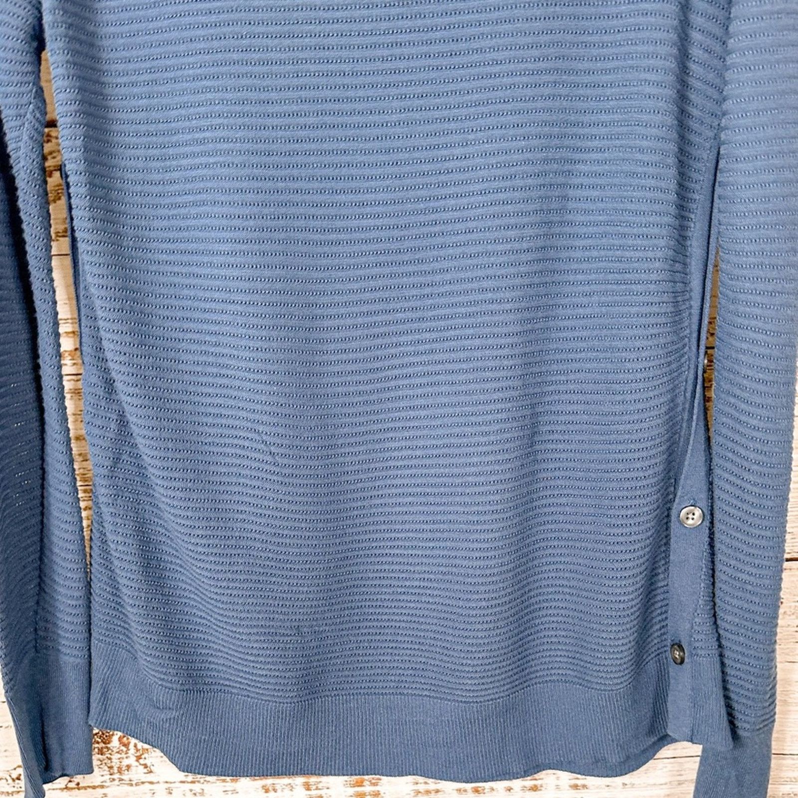 Loft Ann Taylor LOFT Blue Sweater with Side Buttons, EUC Medium Size M / US 6-8 / IT 42-44 - 11 Thumbnail