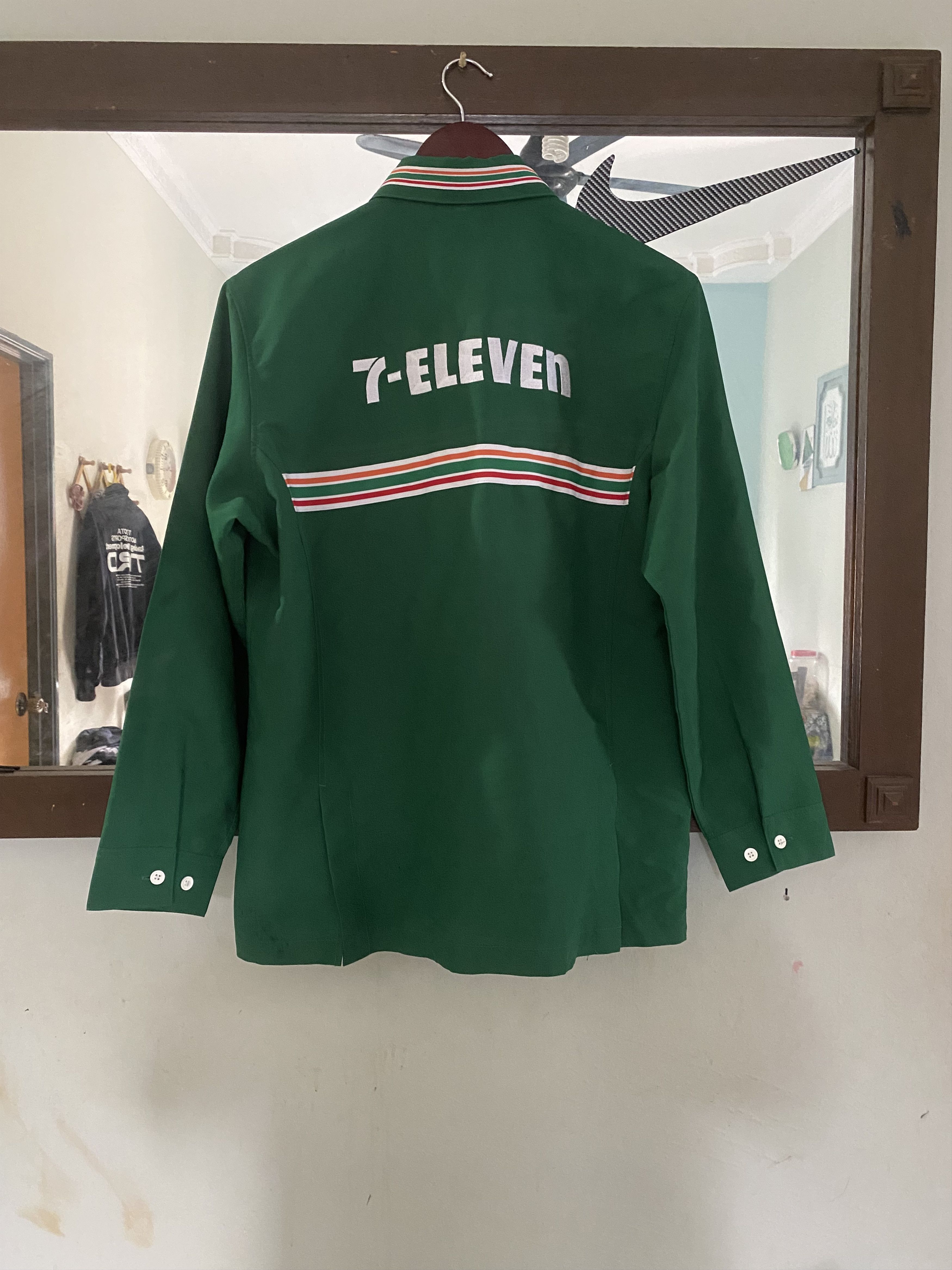 Japanese Brand × Vintage Vintage 7-Eleven Ziper Shirt M/L Size Size US M / EU 48-50 / 2 - 6 Thumbnail