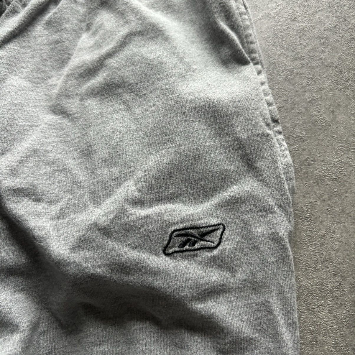 Reebok Y2k gray baggy wide leg reebok sweatpants Size US 32 / EU 48 - 2 Thumbnail