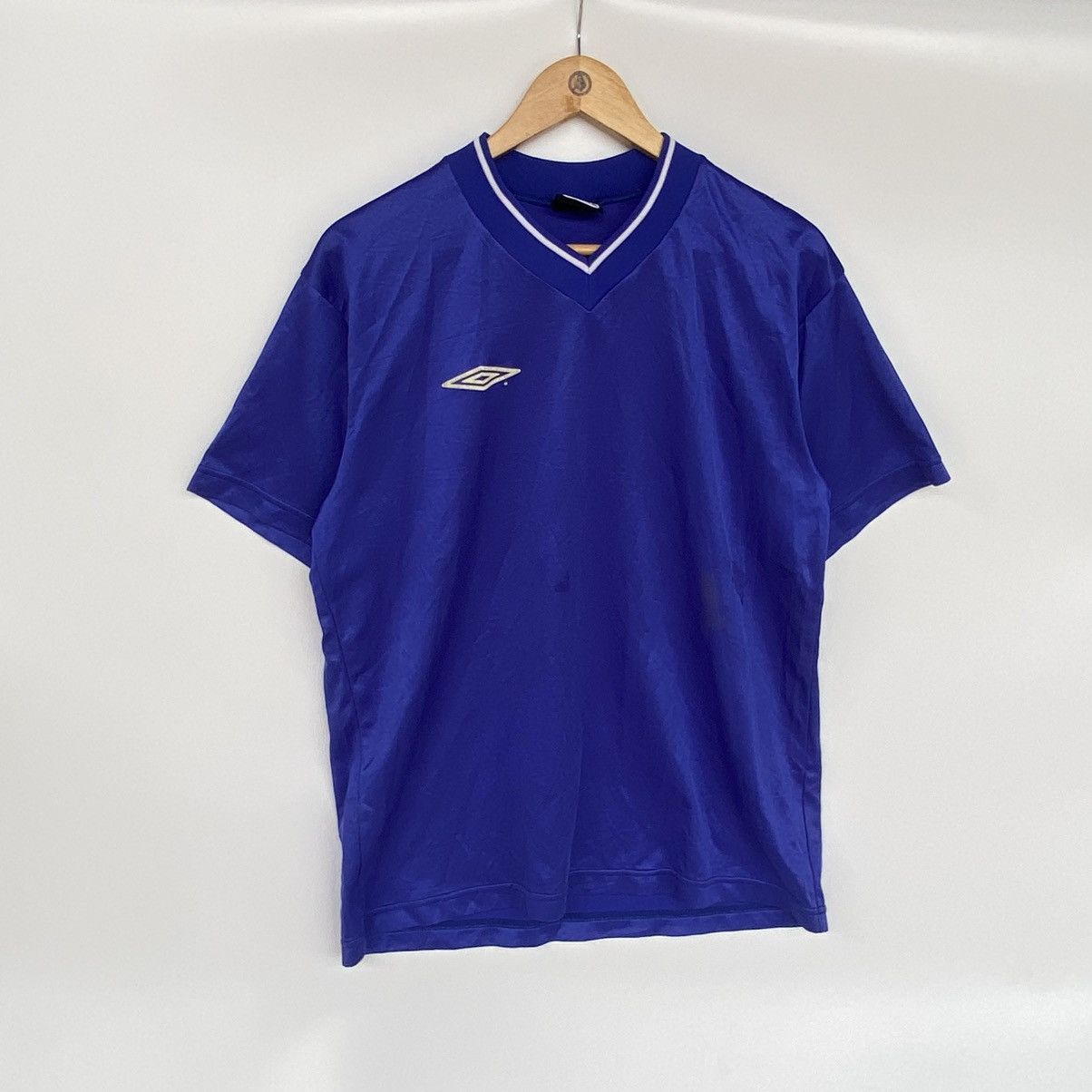 Other Vintage Umbro Blue Football Pullover Jumper Size M Size US M / EU 48-50 / 2 - 2 Thumbnail