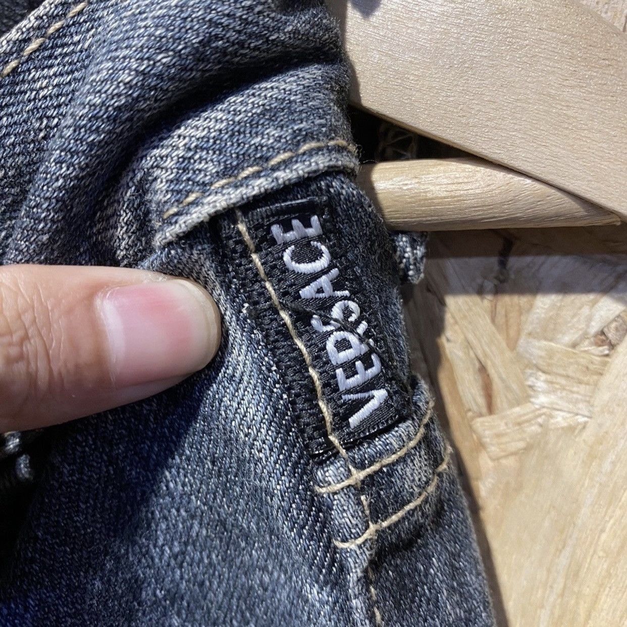 Versace Jeans Couture Vintage Versace Jeans Couture Black Denim Jeans Size US 30 / EU 46 - 7 Thumbnail