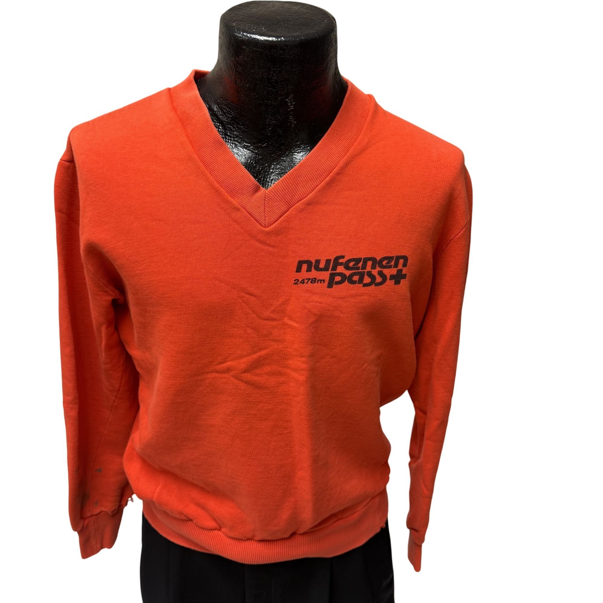 Other Vtg Switzerland NUFENEN PASS Ski Resort V Neck Sweatshirt Size US S / EU 44-46 / 1 - 1 Thumbnail
