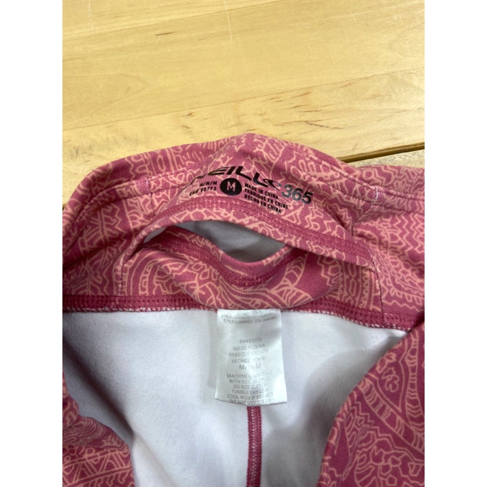 O'Neill O'Neill Leggings Womens Slim Red Paisley Activewear 27in Inseam Size 32" / US 10 / IT 46 - 3 Thumbnail