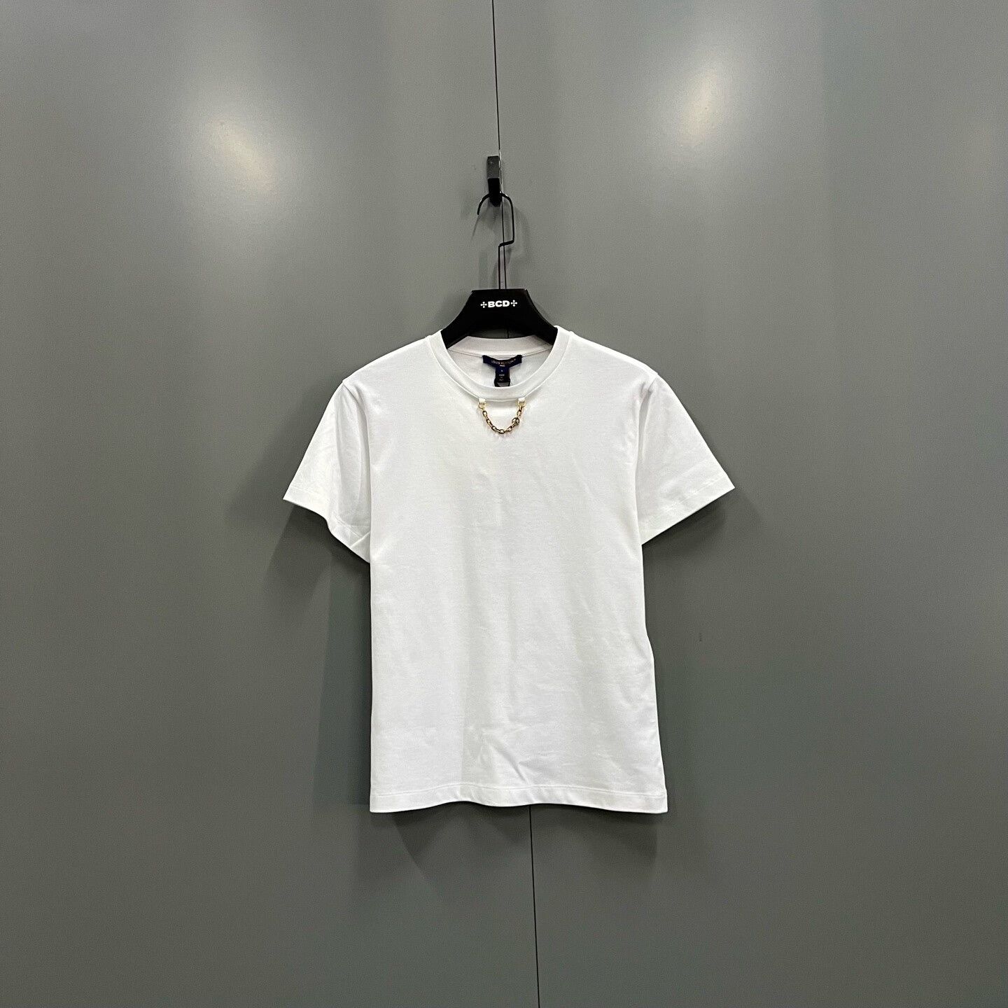 Louis Vuitton Louis Vuitton White T-Shirt S Women Size S / US 4 / IT 40 - 1 Thumbnail