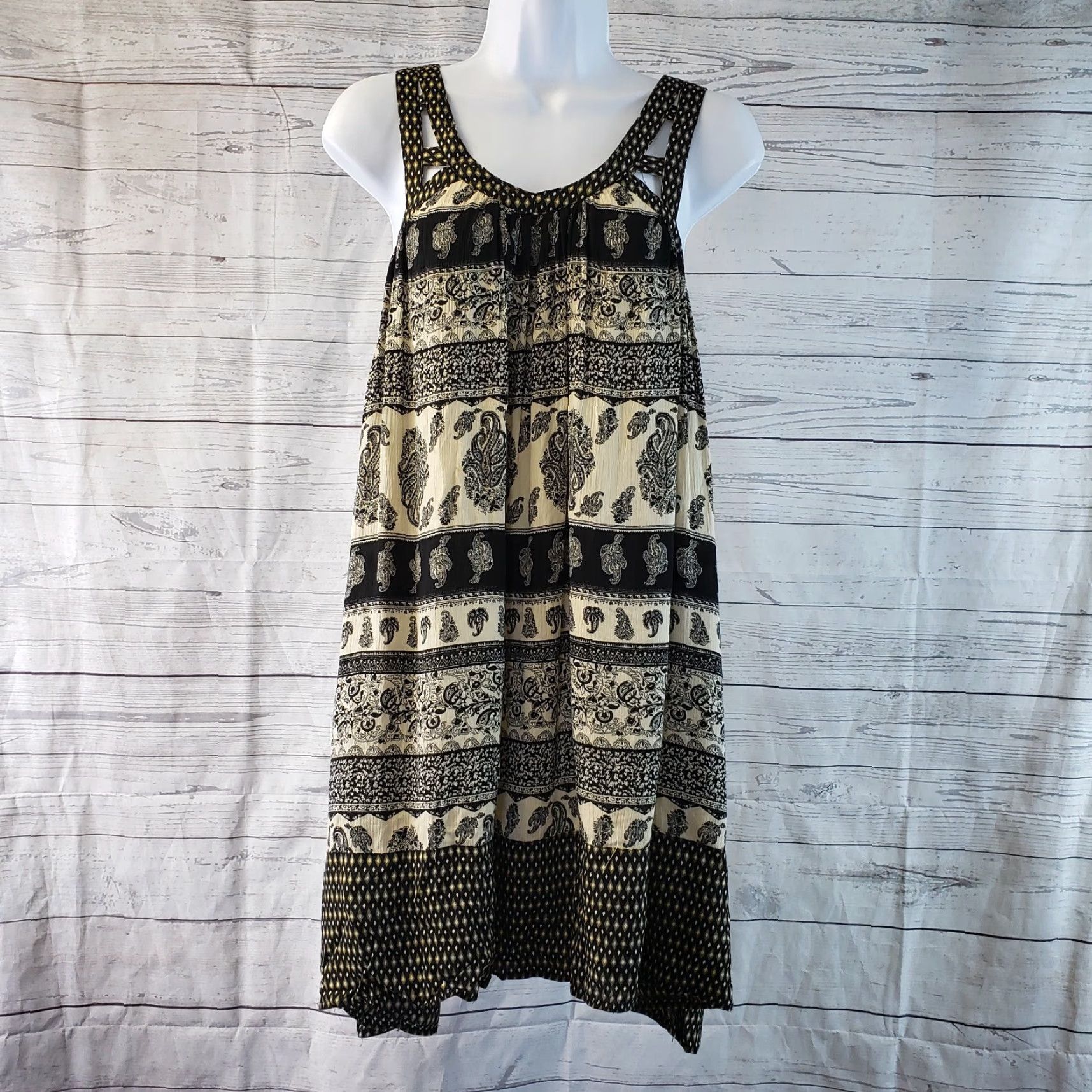 Vintage Entro Womens Top Sz Medium Black Beige Paisley Strappy Sleeveless Rayon Size M / US 6-8 / IT 42-44 - 2 Thumbnail