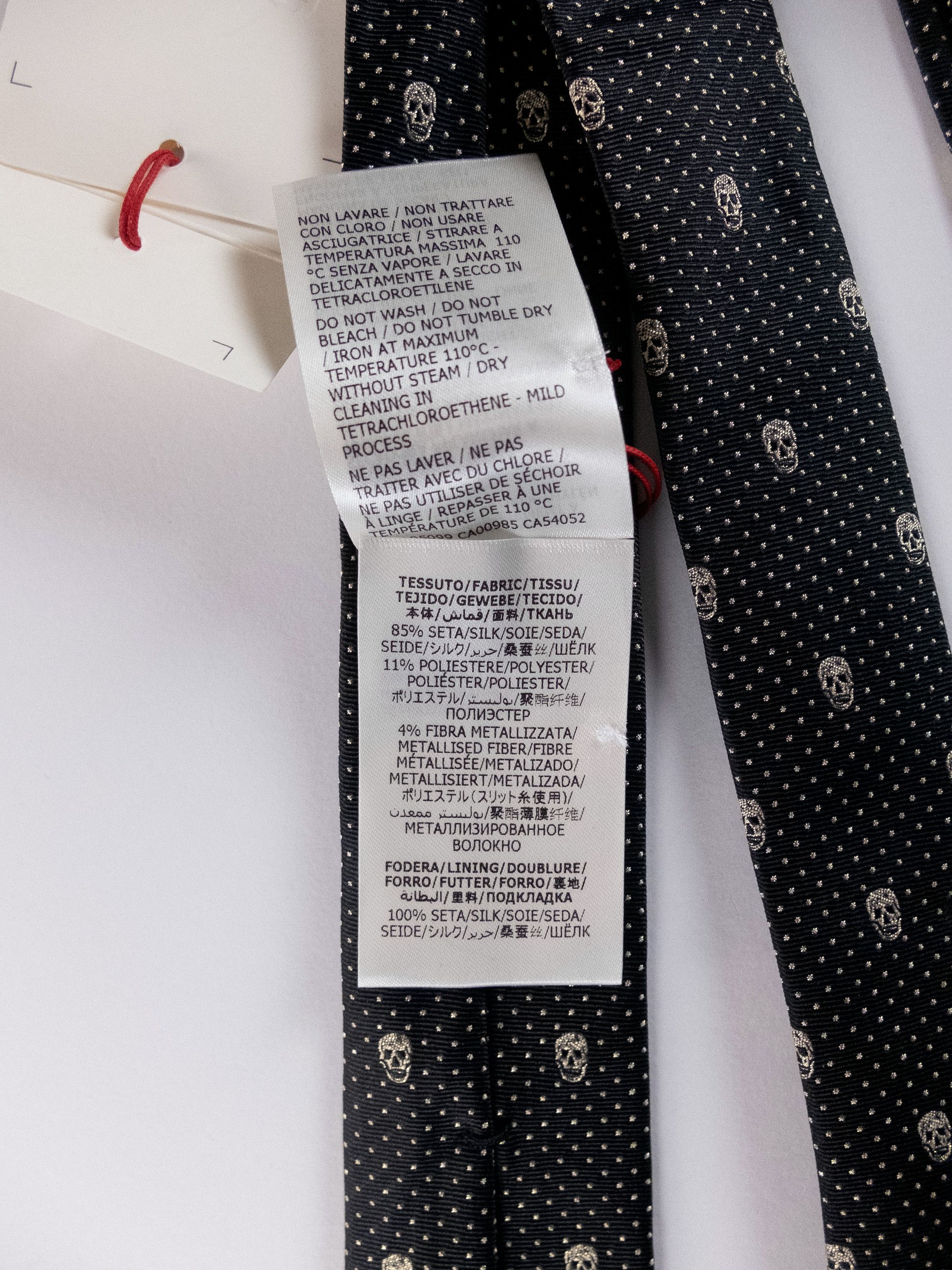 Alexander McQueen ALEXANDER MCQUEEN black skulls & polka dots skinny silk tie Size ONE SIZE - 5 Thumbnail