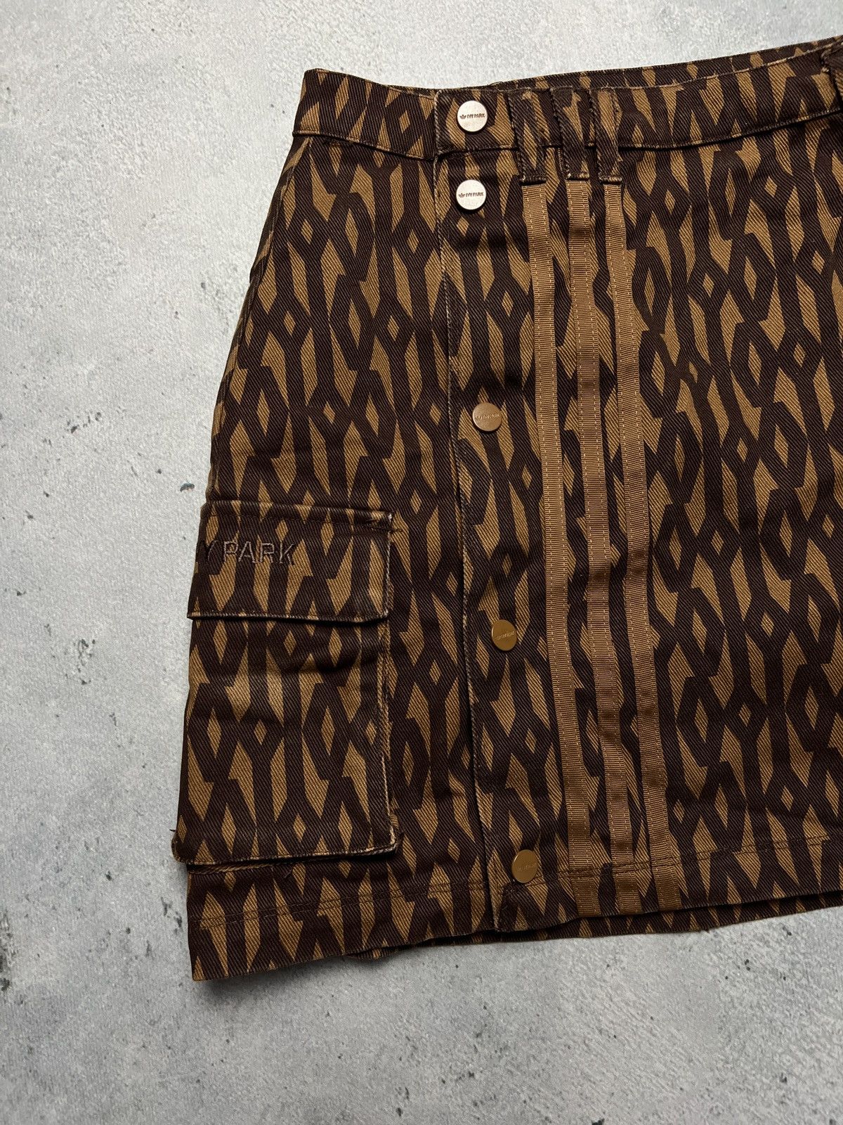 Adidas × Ivy Park Ivy Park x Adidas Monogram Skirt Wild Brown y2k Rare Item Size 28" / US 6 / IT 42 - 2 Thumbnail