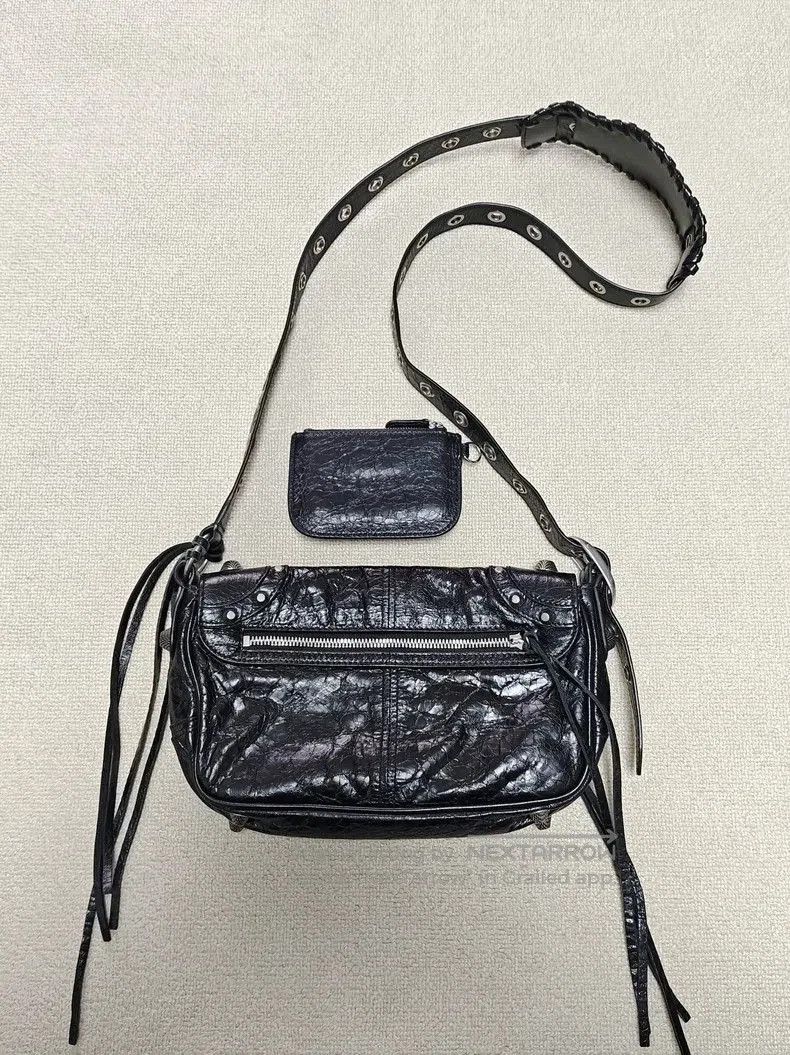 Balenciaga Balenciaga Le Cagole Shoulder Bag. Size ONE SIZE - 2 Thumbnail