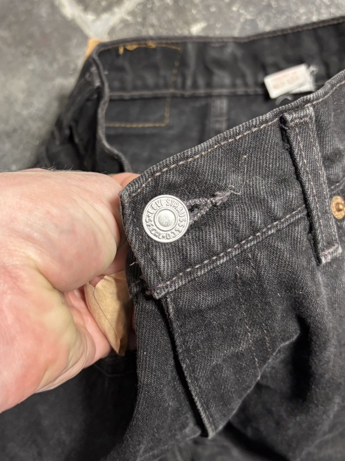 Levi's 1990’s Levi’s 505 Vintage Levi’s Made in Canada Black 29x30 Size US 29 - 13 Thumbnail