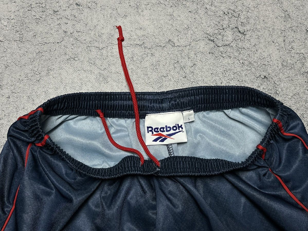 Reebok Vintage Reebok Bolton Wanderers Shorts Size US 30 / EU 46 - 8 Thumbnail