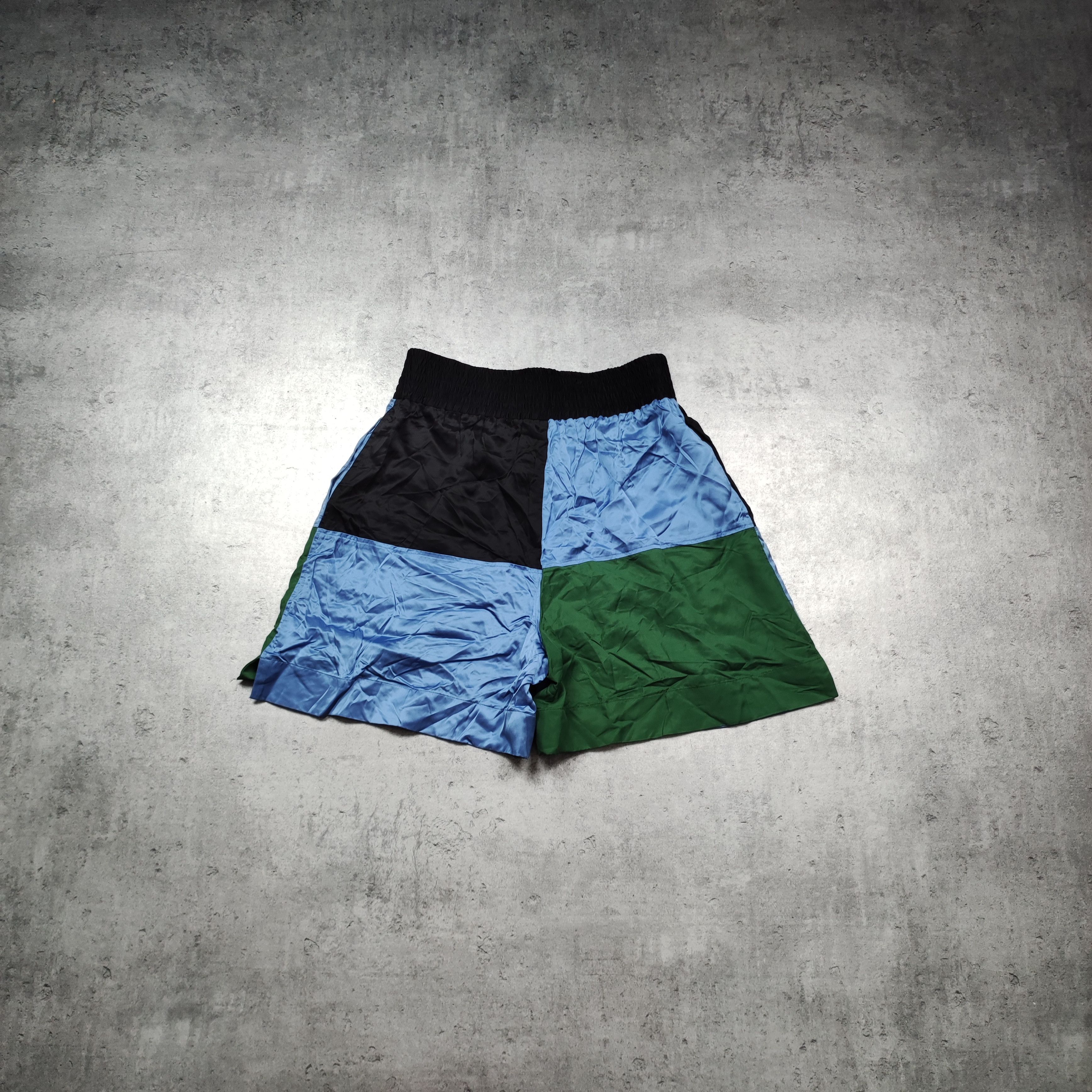 JW Anderson 1/1 JW Anderson Runway PPS 18/08/21 Sample Shorts Size 27" / US 4 / IT 40 - 8 Thumbnail