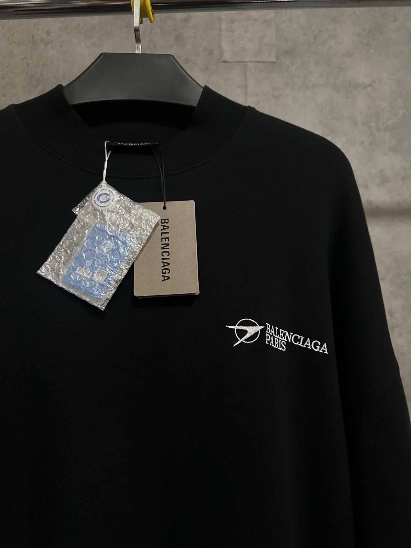 Balenciaga Balenciaga Embroidered Logo Round Neck Sweatshirt Size US XS / EU 42 / 0 - 2 Thumbnail