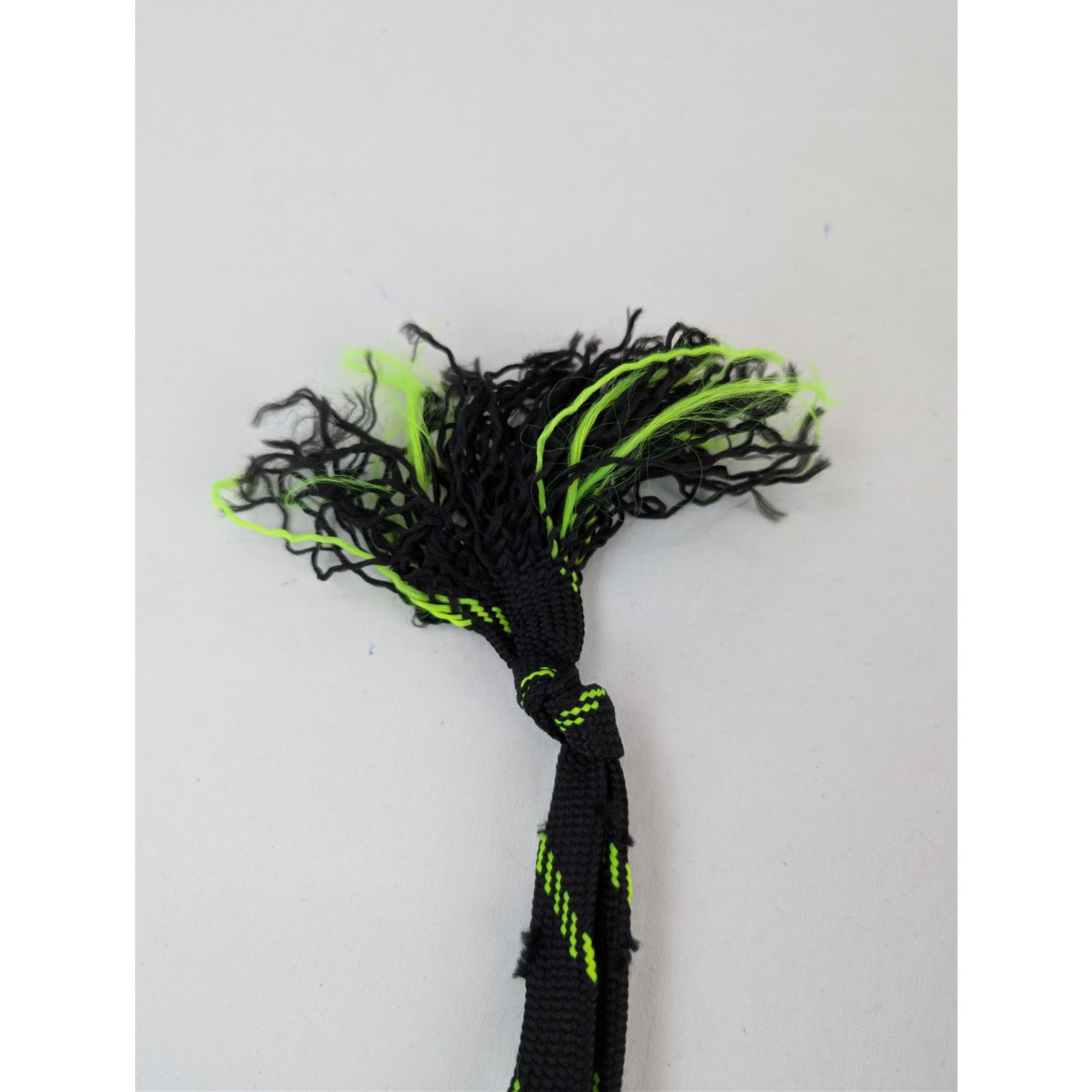 Balenciaga o1rshd1 Q:2 / Size: OS / BB Shoelace Keyring in Black Size ONE SIZE - 5 Thumbnail