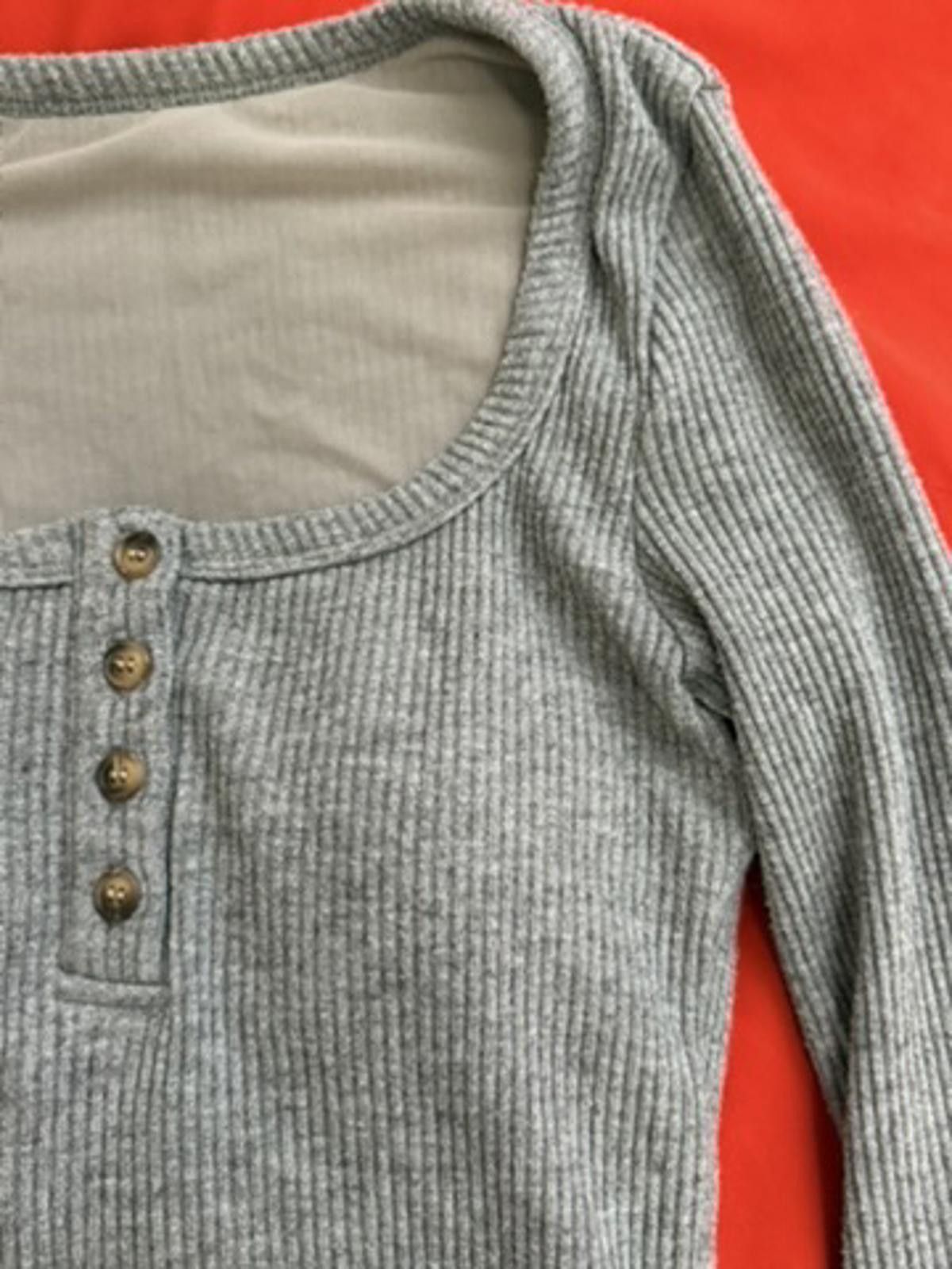 Other OGL Henley Brami Longsleeve Knit in Grey (X-SMALL) Size XS / US 0-2 / IT 36-38 - 4 Thumbnail