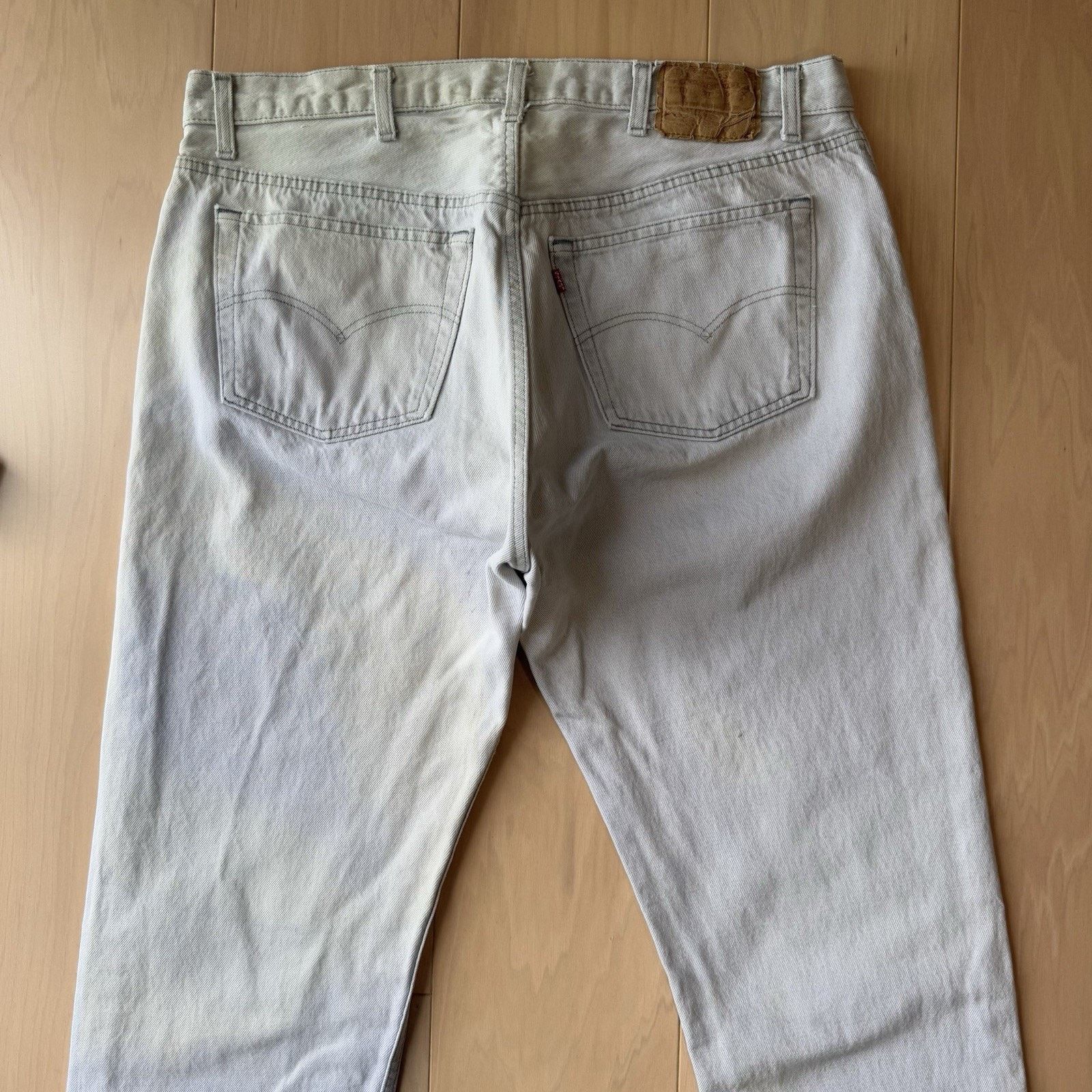 Levi's Vintage Levis 501 Jeans 37 Gray Light Wash 80s Made in USA Size US 37 - 7 Thumbnail