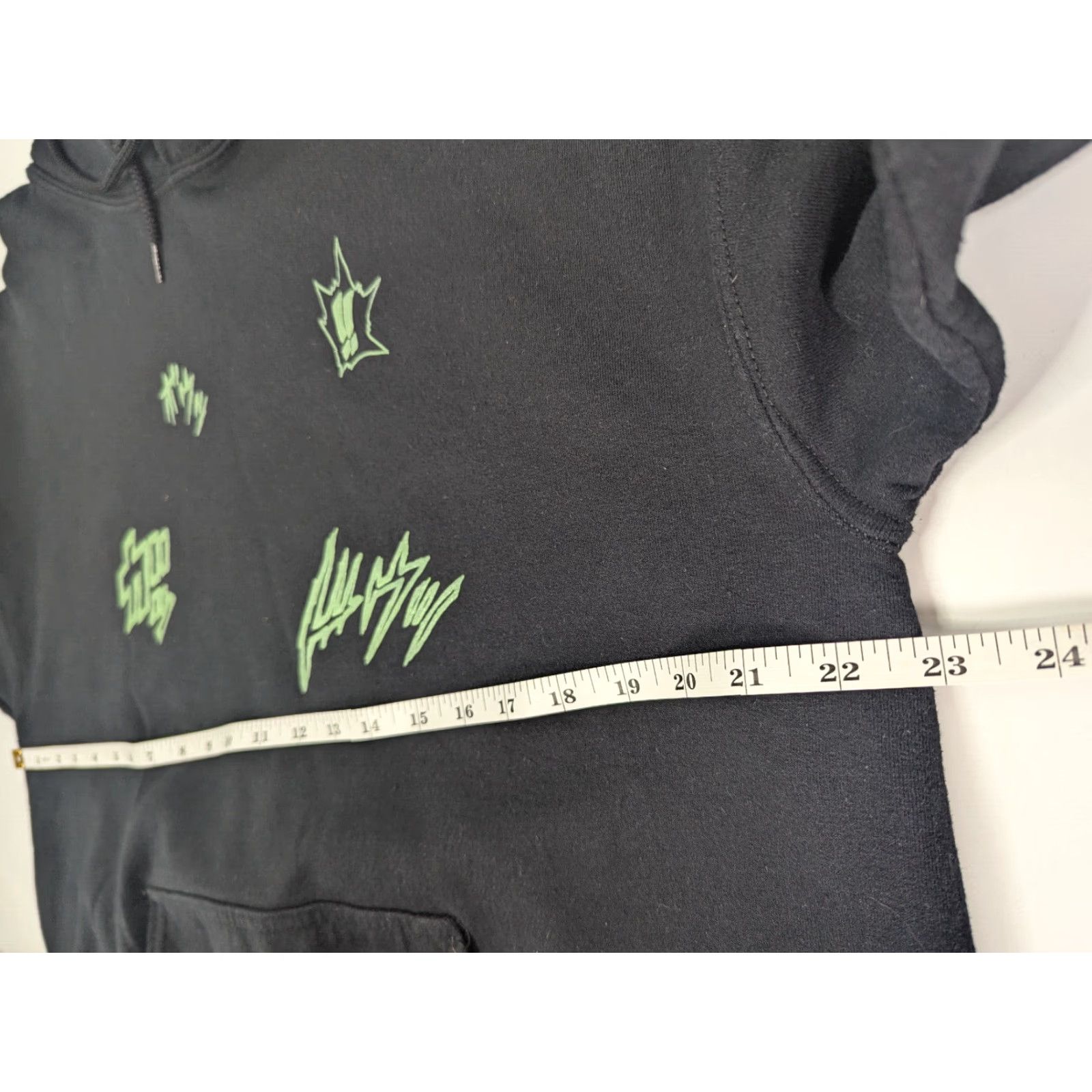 Vintage Atsuko Hoodie Long Sleeve Black Green Pullover Sweatshirt Size L Adult Unisex Graphic Print Pockets Crew Neck Size US L / EU 52-54 / 3 - 7 Thumbnail